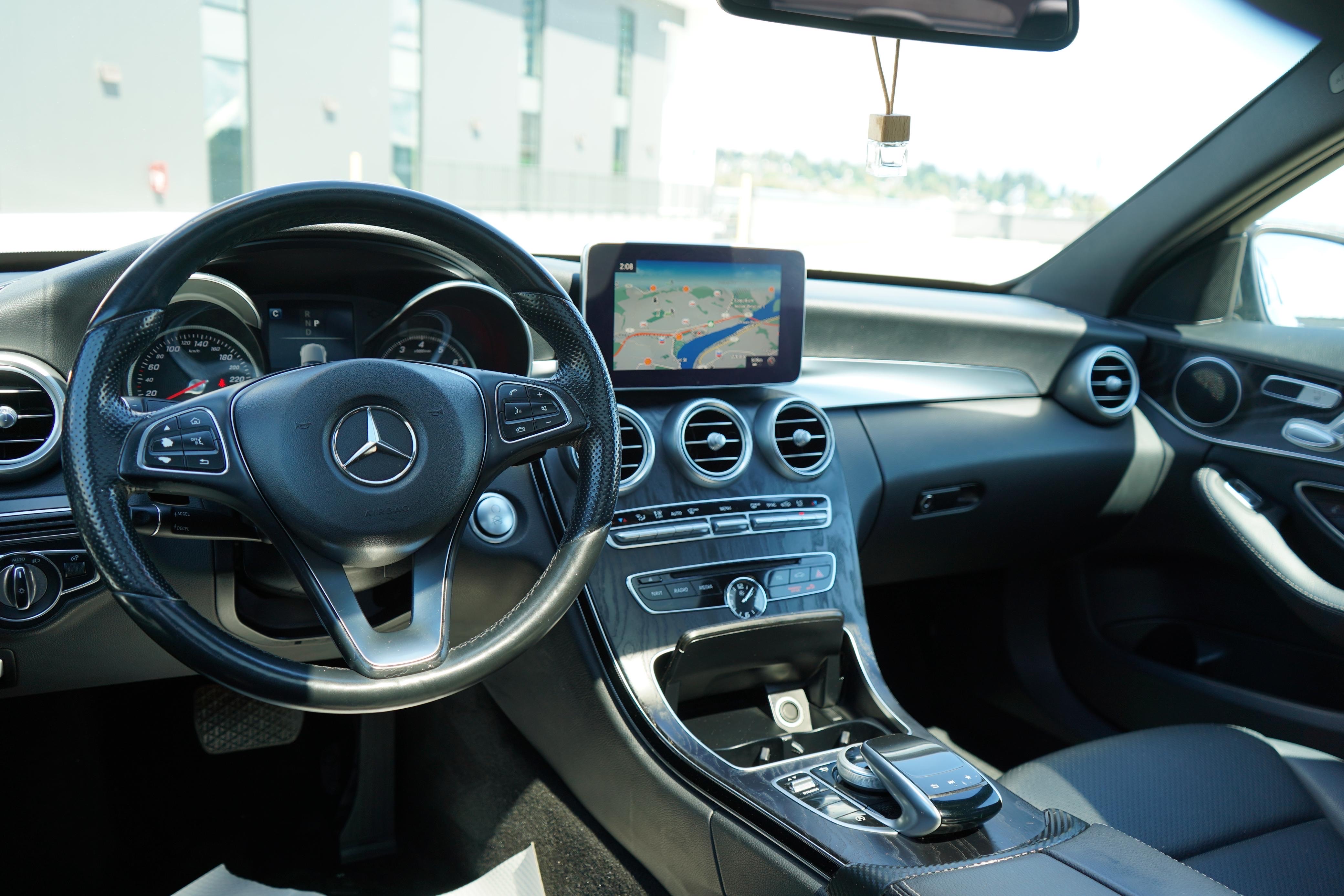 /worldwidemodernauto/2018-Mercedes-Benz-C-Class-6629806929267614.jpg