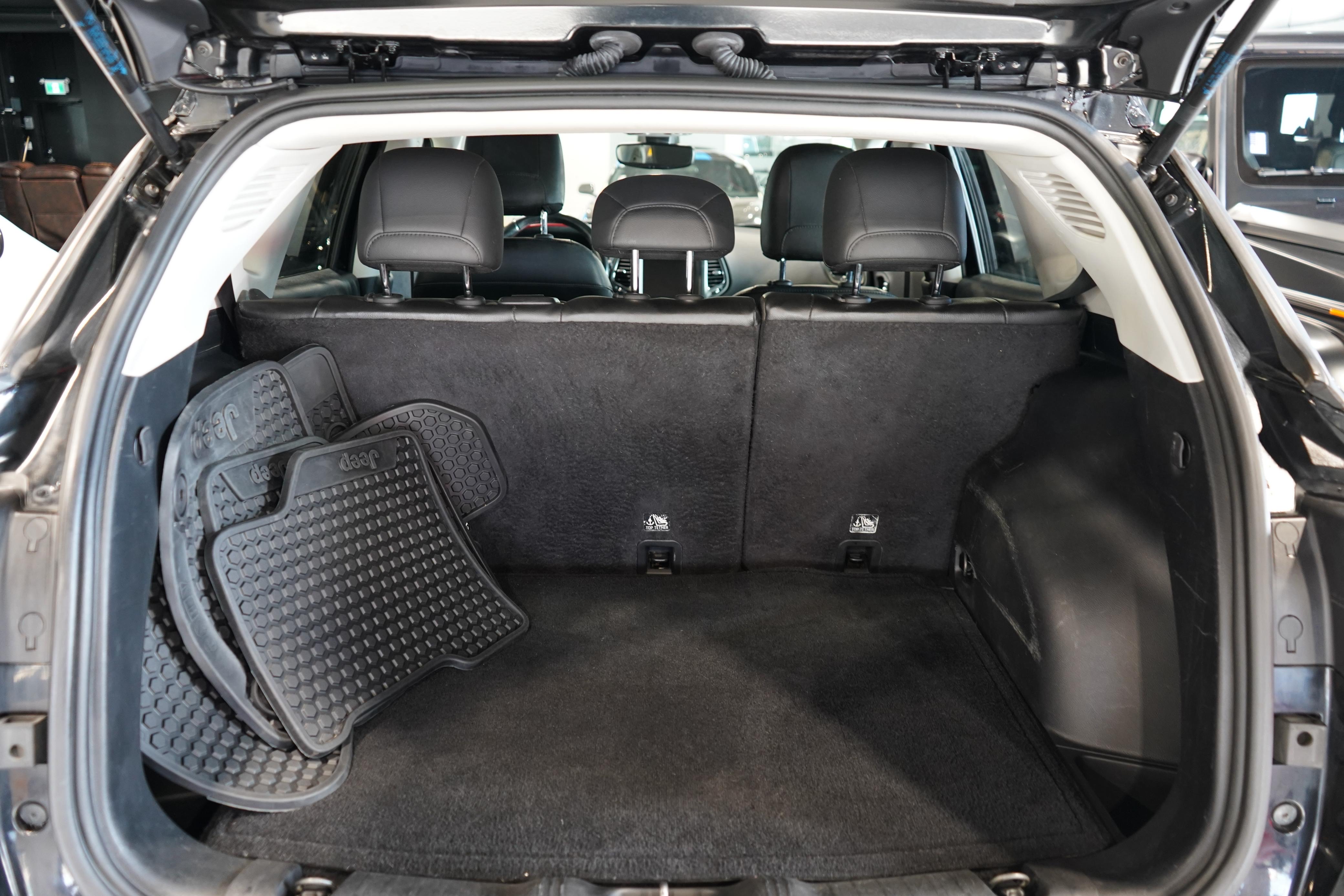/worldwidemodernauto/2019-Jeep-Compass-7789625358841714.jpg