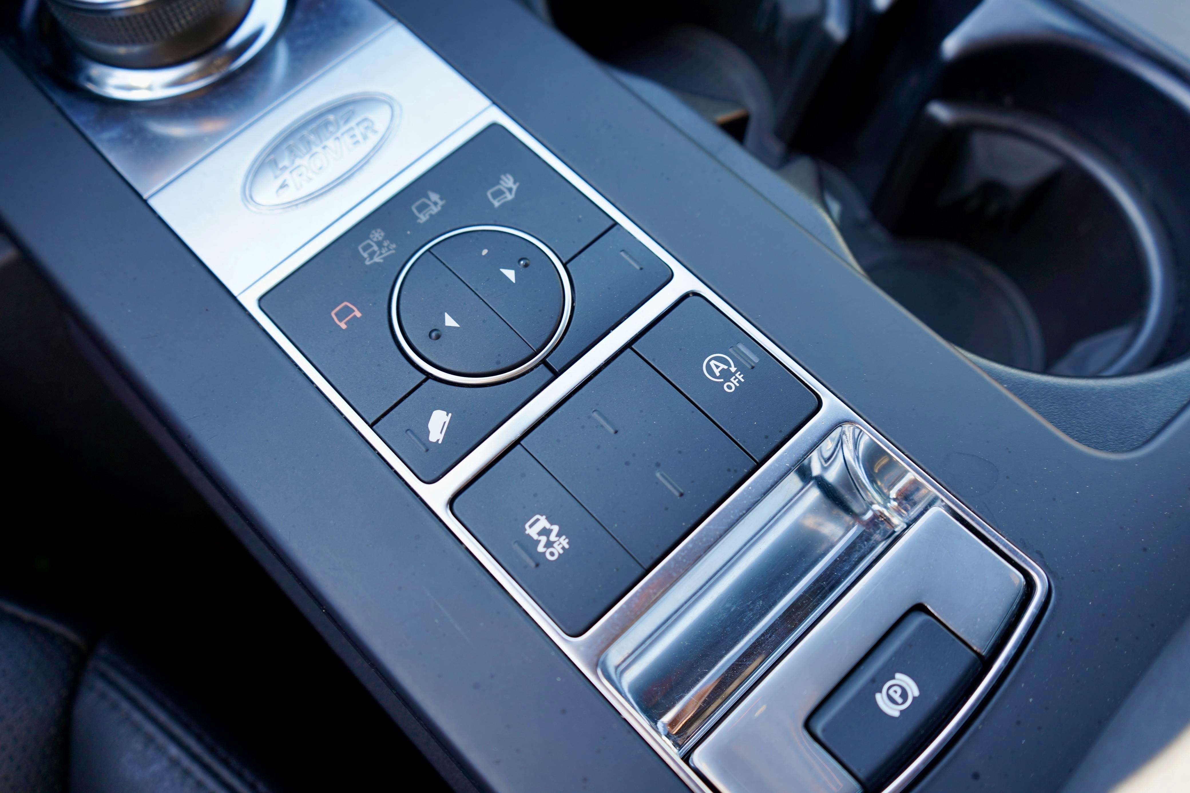 /worldwidemodernauto/2019-LandRover-Discovery-09598729740669354.jpg