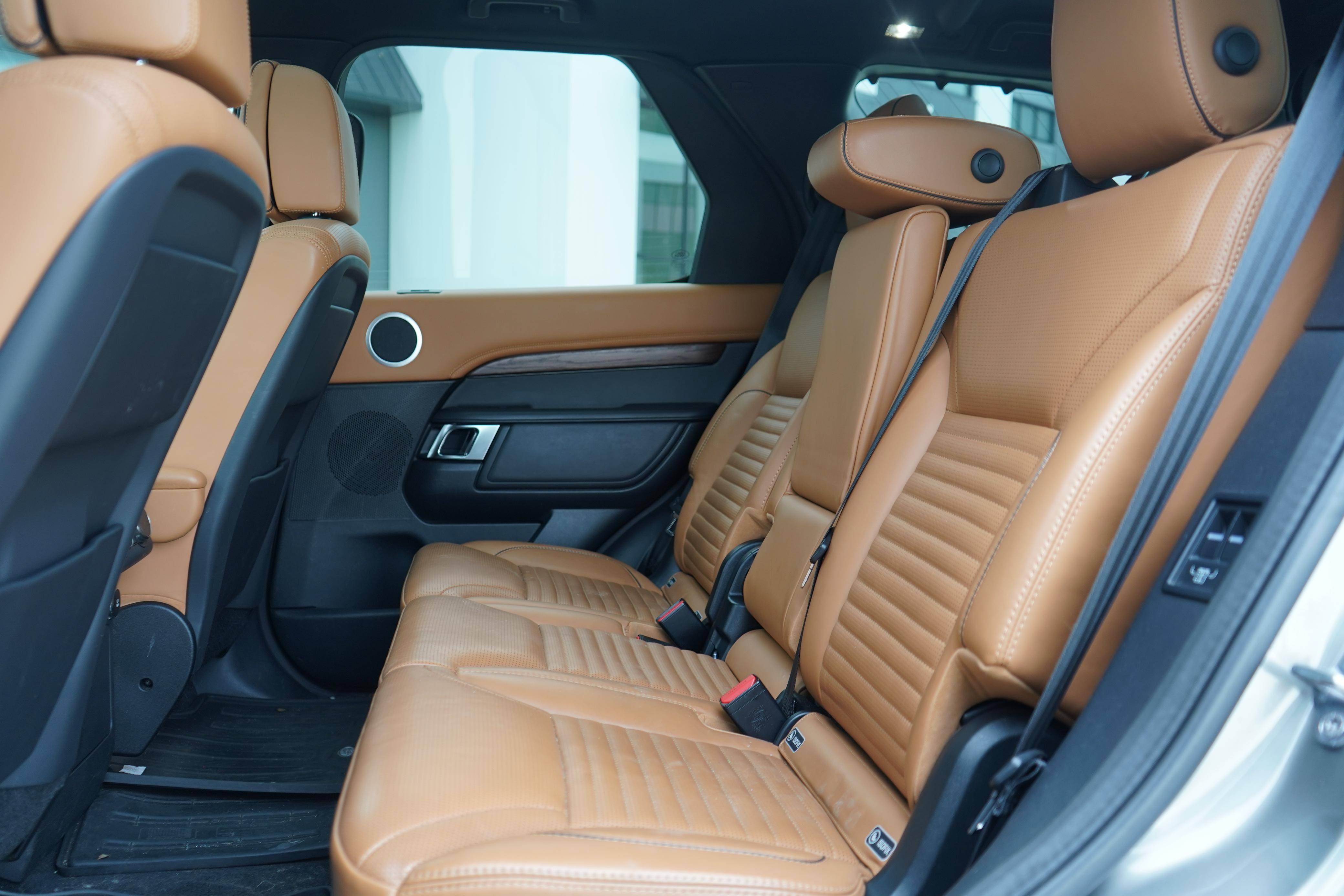 /worldwidemodernauto/2019-LandRover-Discovery-4518115073525164.jpg