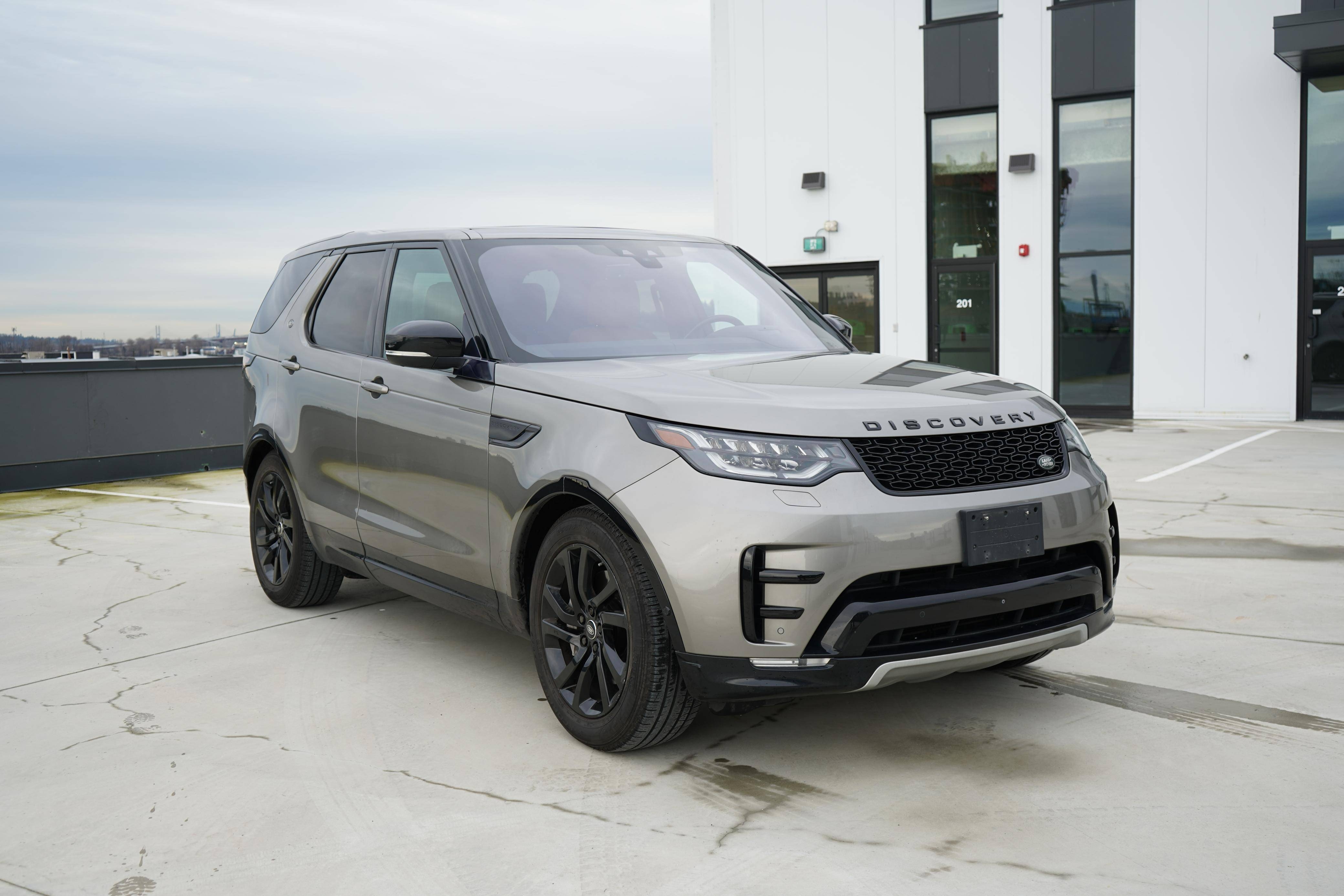 /worldwidemodernauto/2019-LandRover-Discovery-6771241112682409.jpg