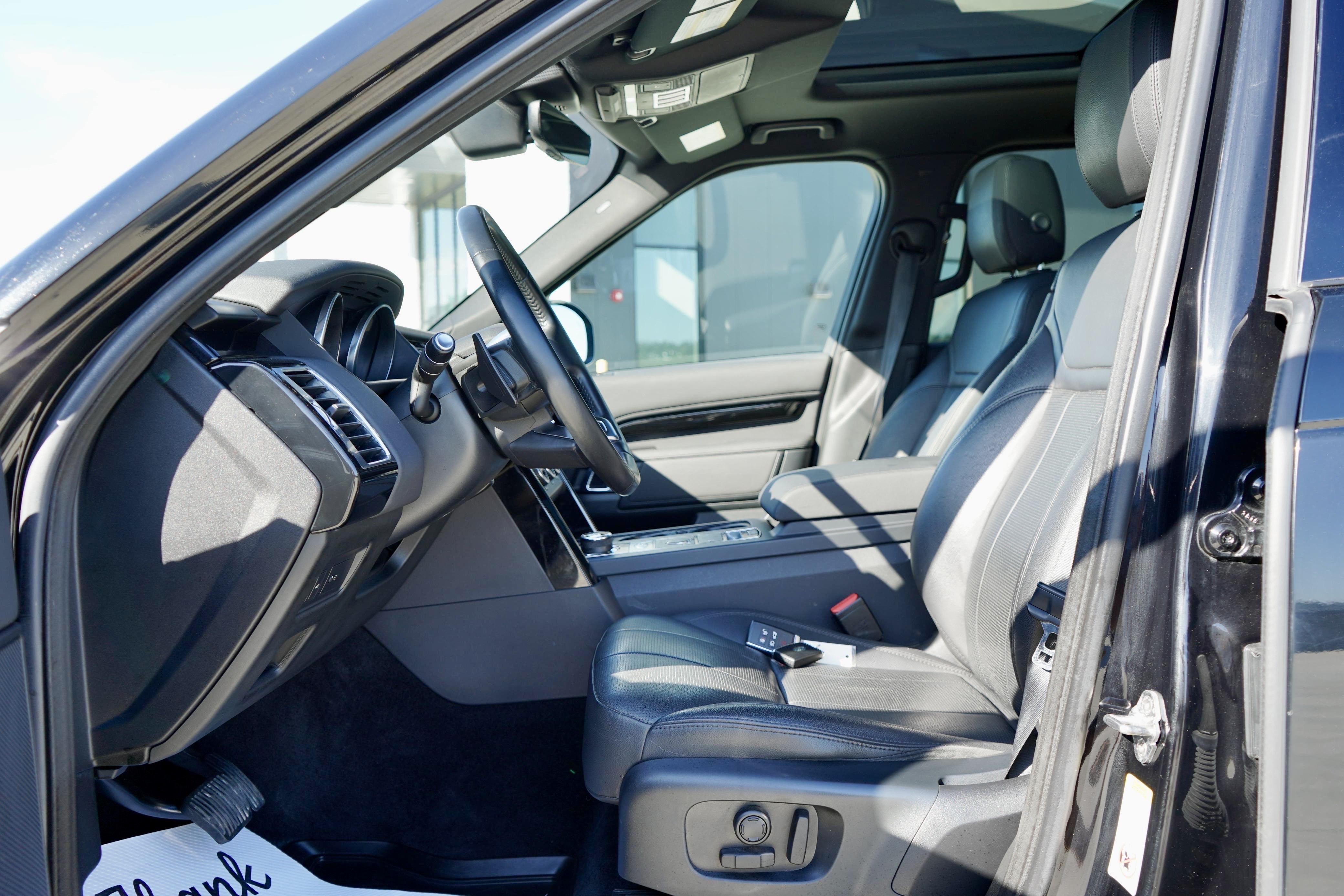 /worldwidemodernauto/2019-LandRover-Discovery-7386887992336166.jpg