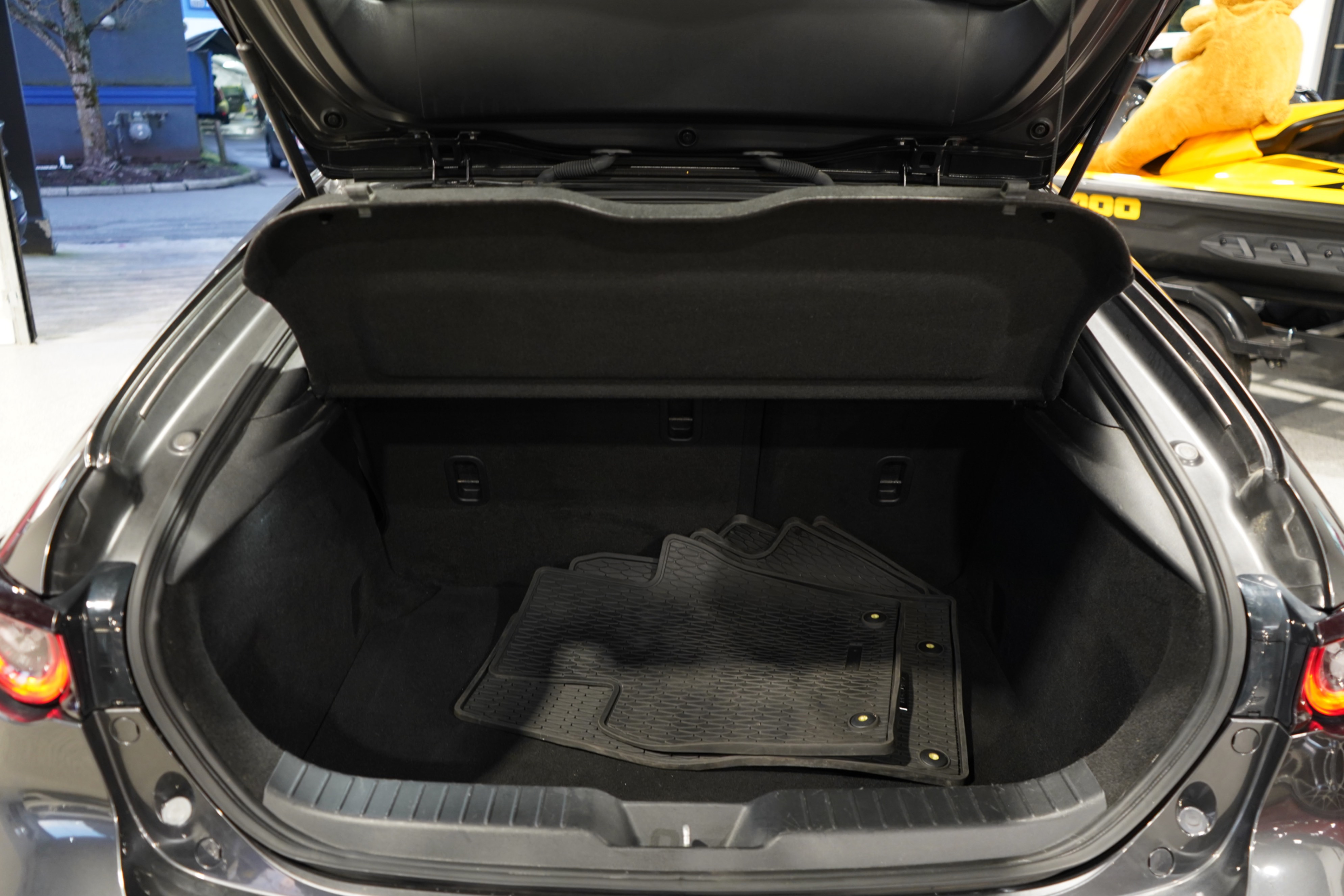 /worldwidemodernauto/2019-Mazda-Mazda3Sport-29256452520890686.jpg
