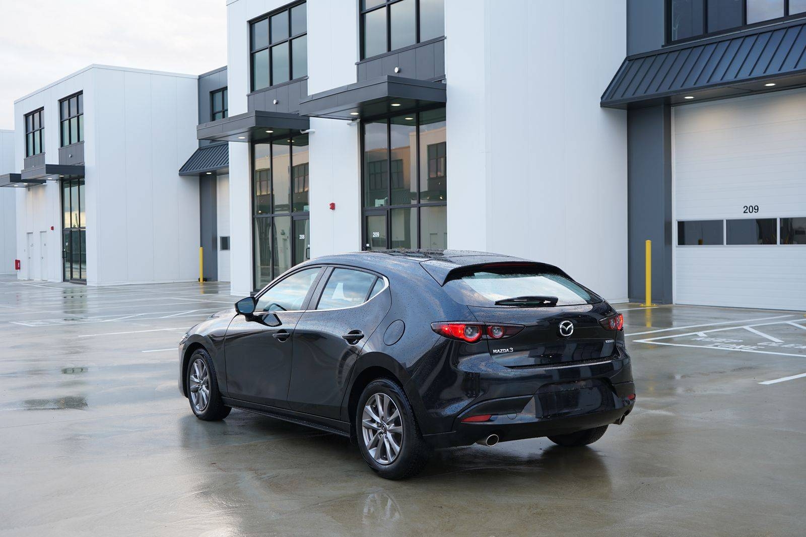 /worldwidemodernauto/2019-Mazda-Mazda3Sport-6050063164947133.jpg