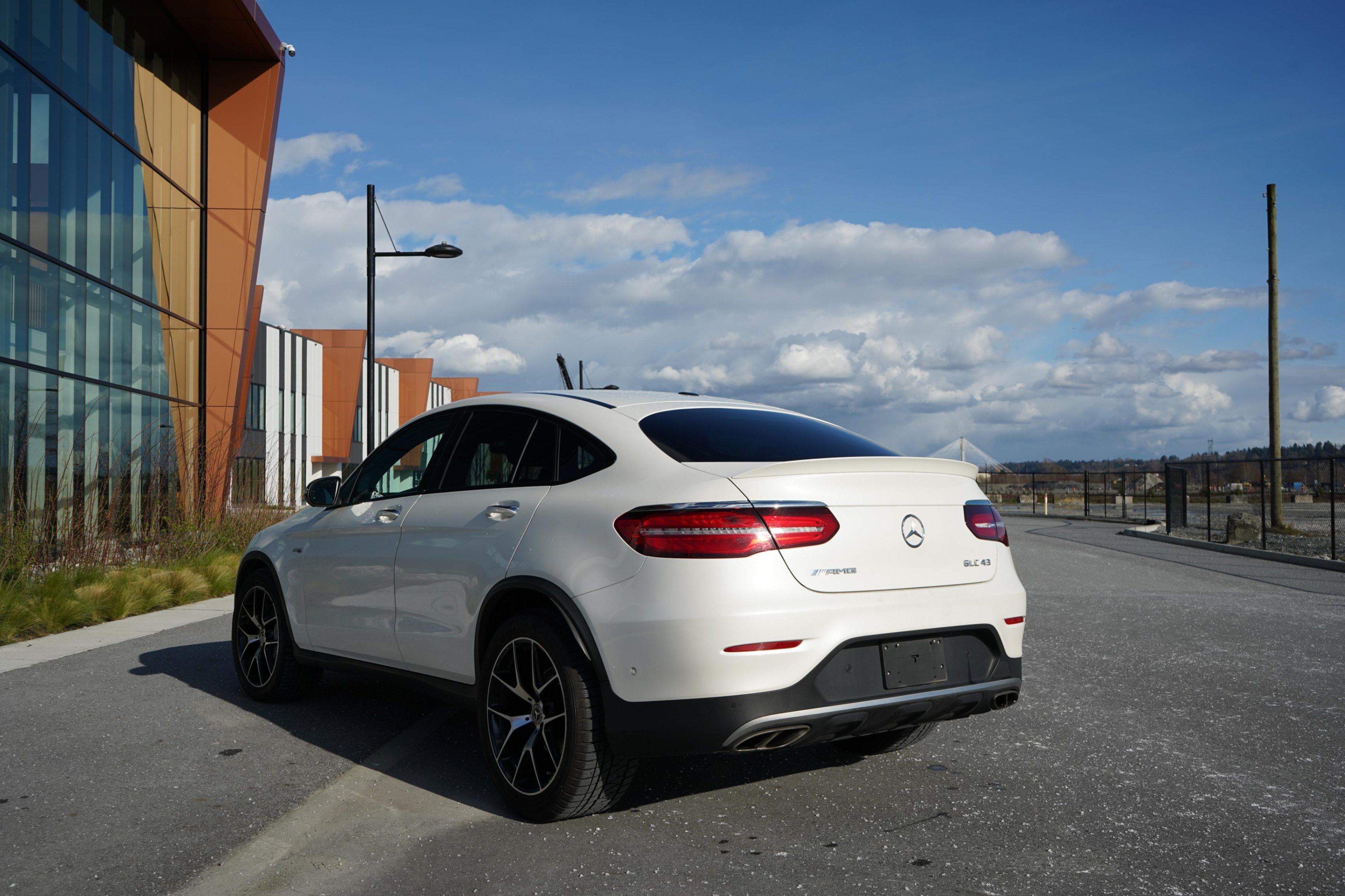 /worldwidemodernauto/2019-Mercedes-Benz-GLC-Class-3918405146591546.jpg