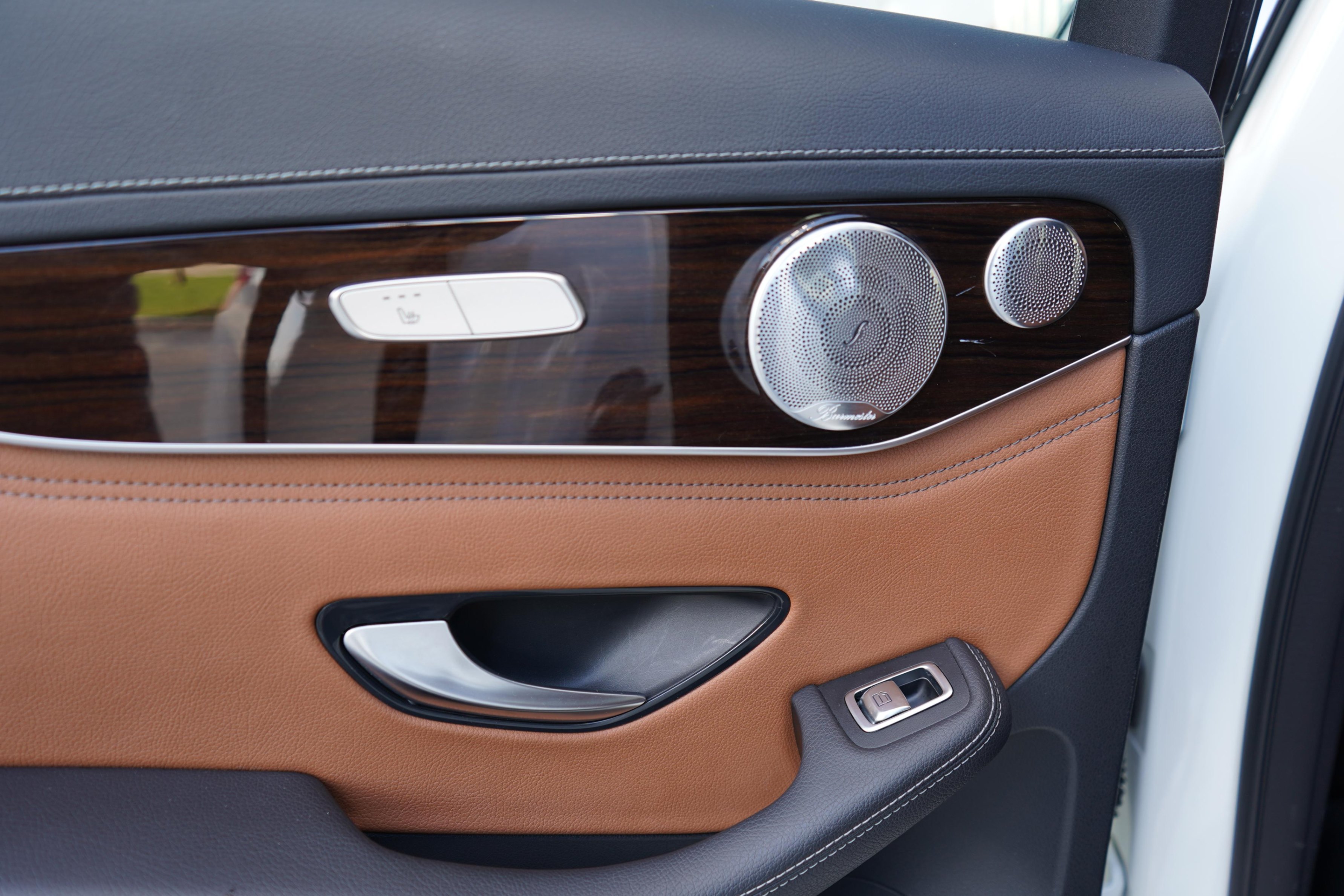 /worldwidemodernauto/2019-Mercedes-Benz-GLC-Class-6330676065951597.jpg