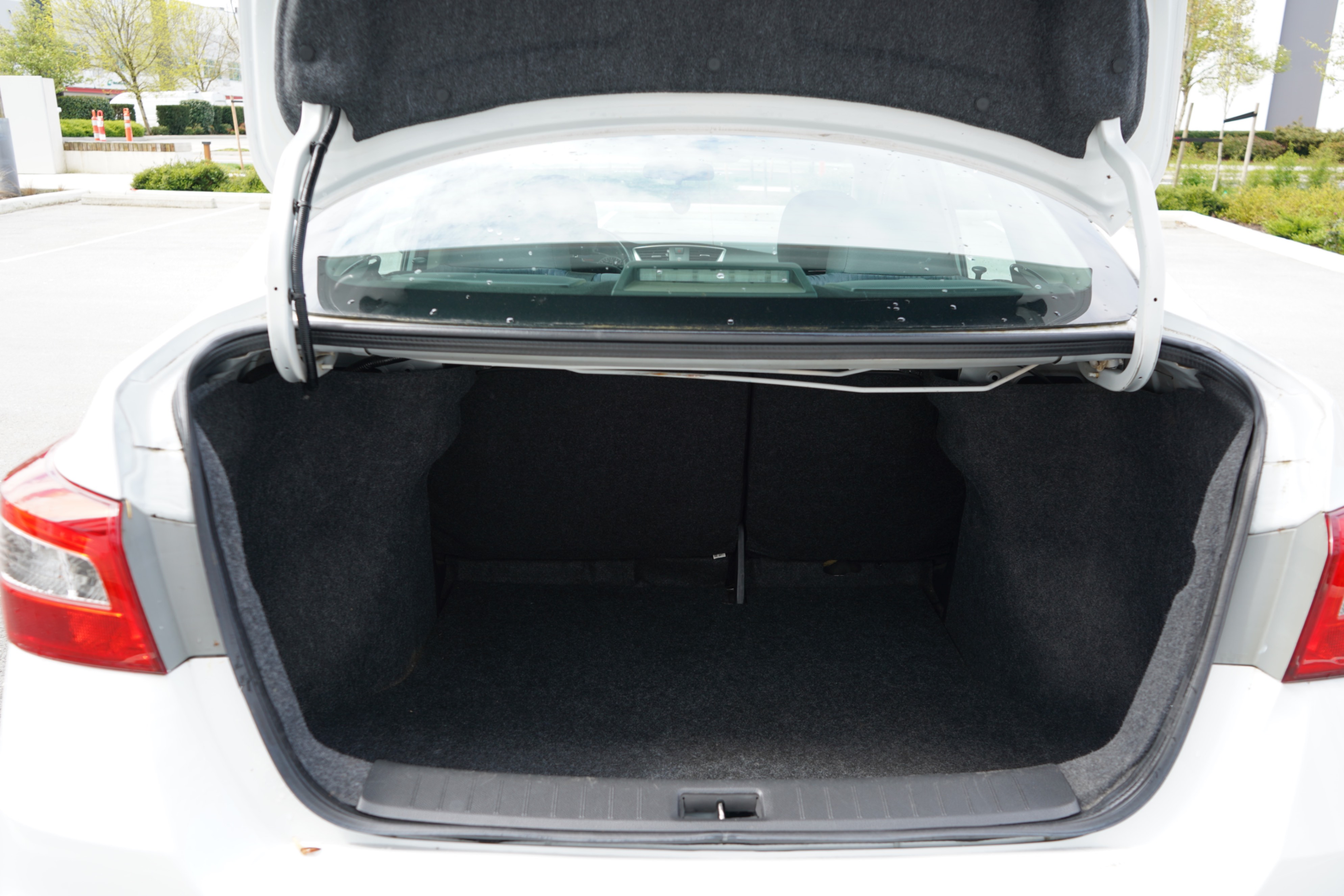 /worldwidemodernauto/2019-Nissan-Sentra-9303305368548154.jpg