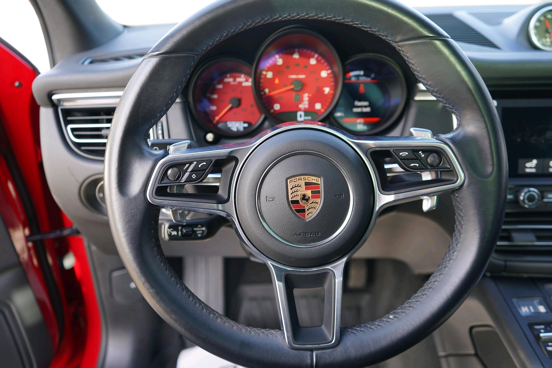 /worldwidemodernauto/2019-Porsche-Macan-3479302225570695.jpg