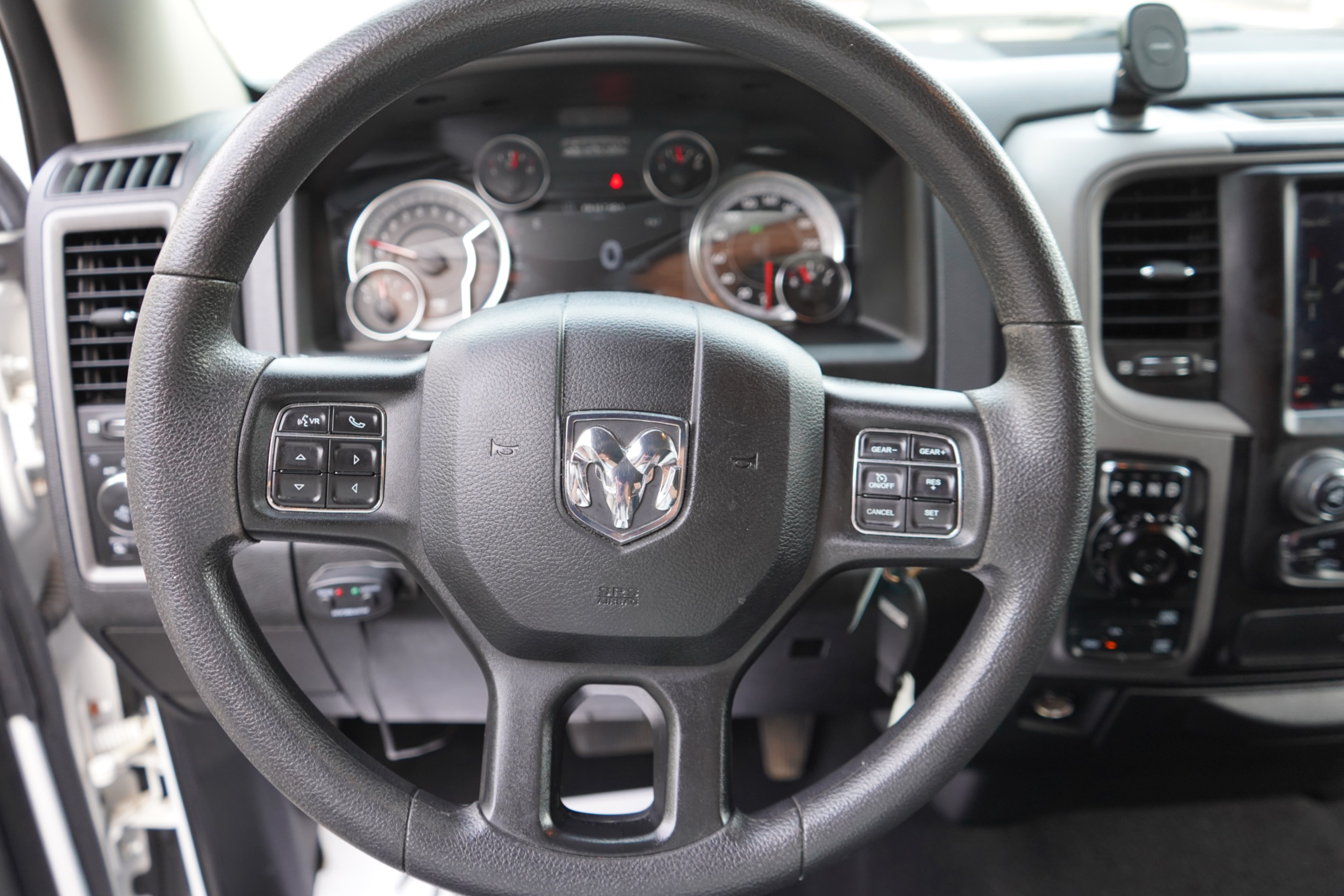 /worldwidemodernauto/2019-Ram-1500Classic-3847390535038213.jpg