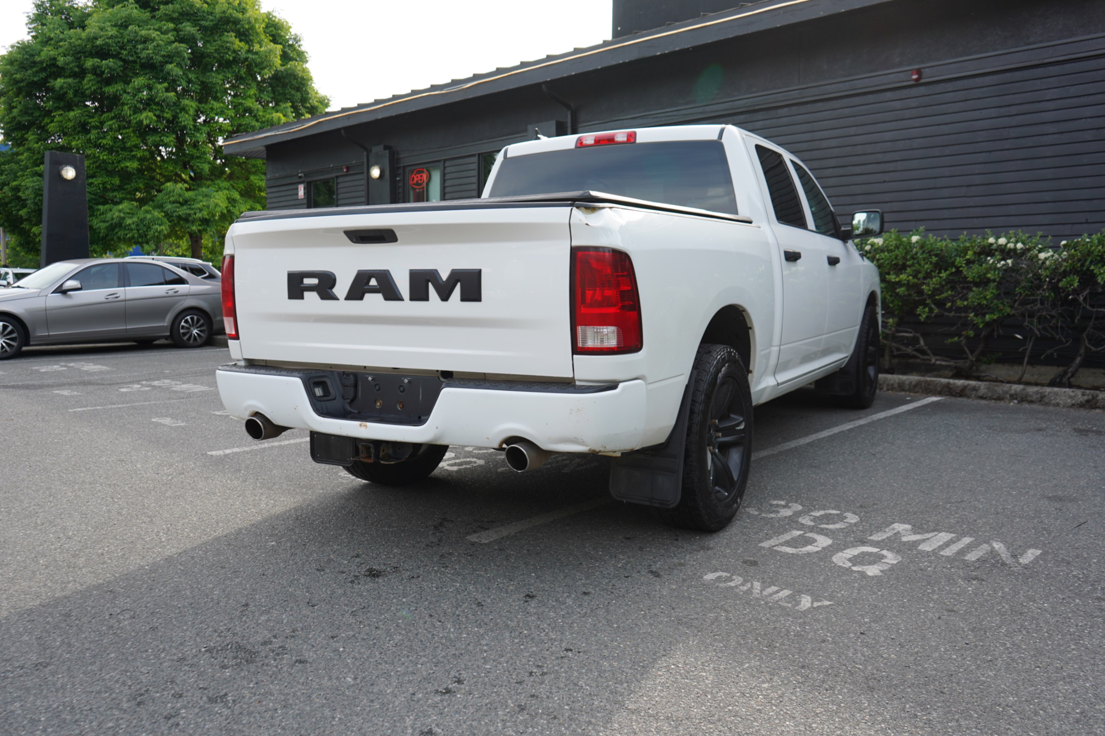 /worldwidemodernauto/2019-Ram-1500Classic-6884675083154501.jpg