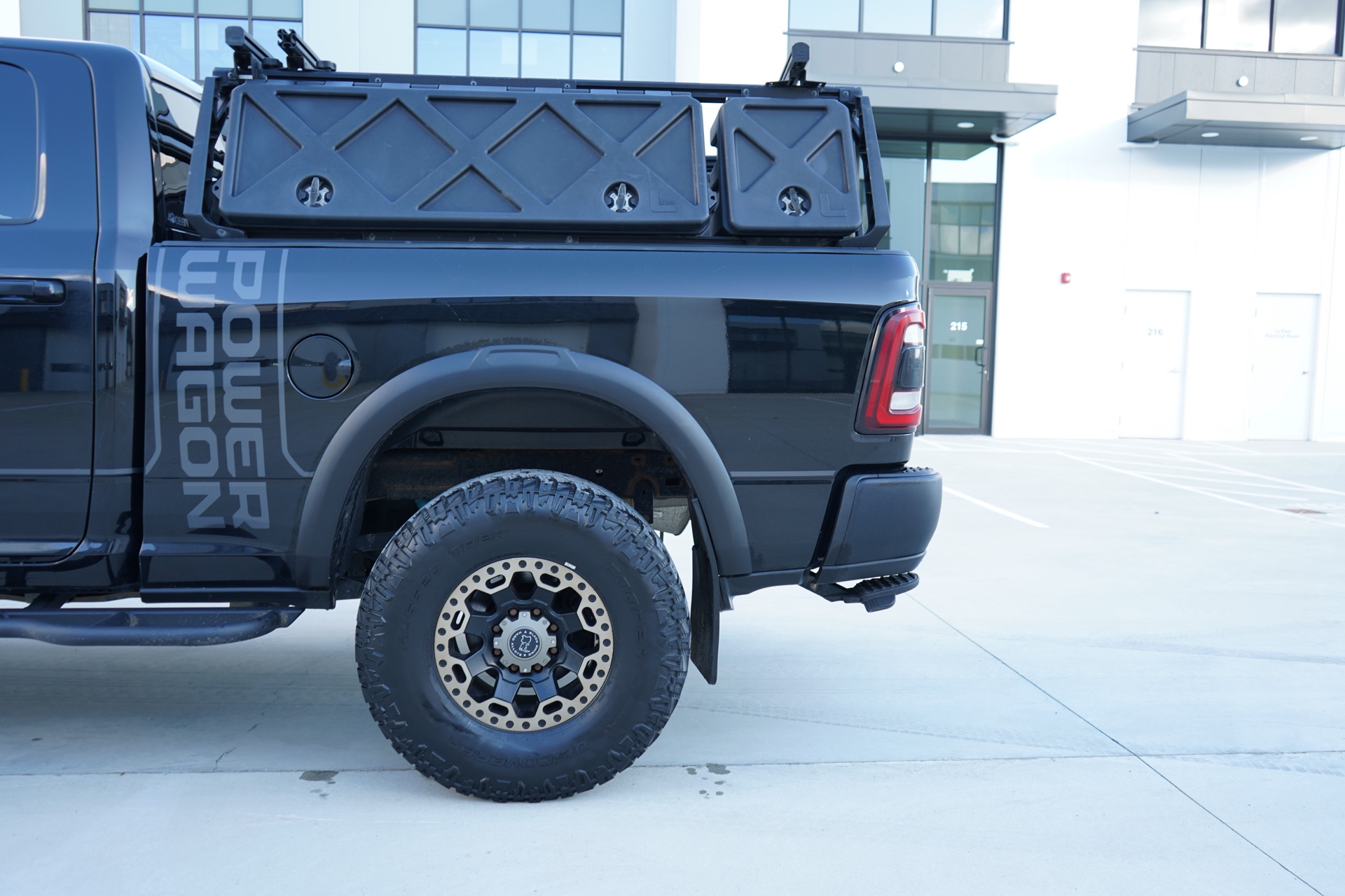 /worldwidemodernauto/2019-Ram-2500-7482098253682341.jpg