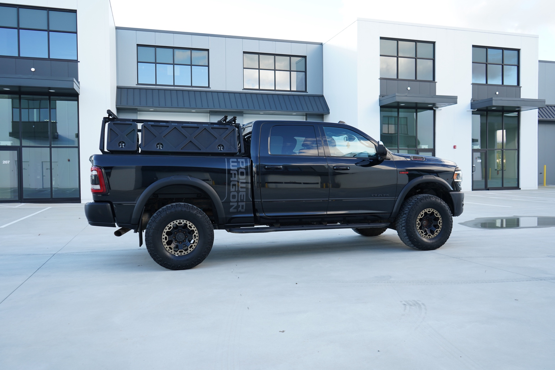 /worldwidemodernauto/2019-Ram-2500-8610790509199446.jpg