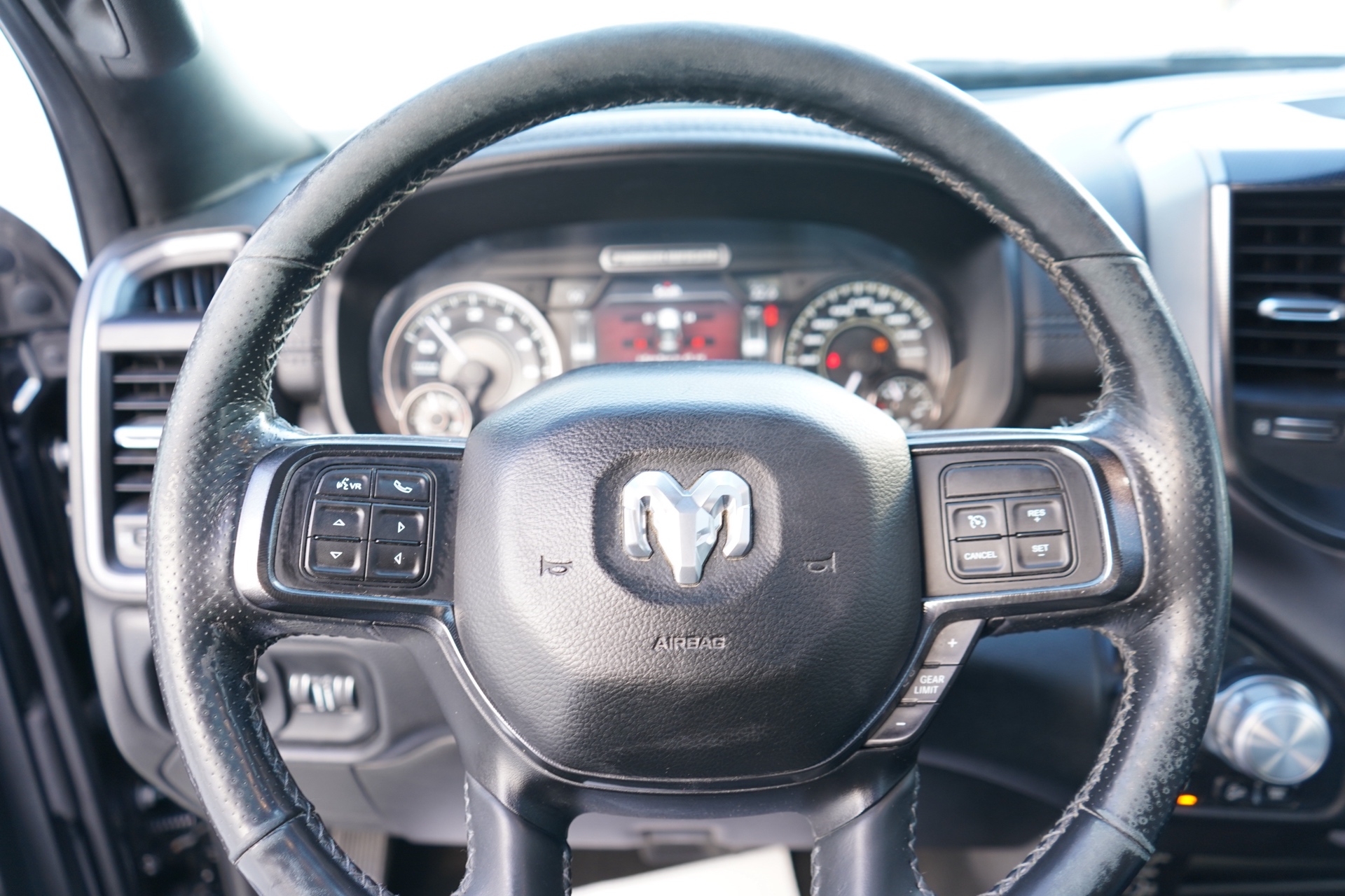 /worldwidemodernauto/2019-Ram-2500-9306493939185259.jpg