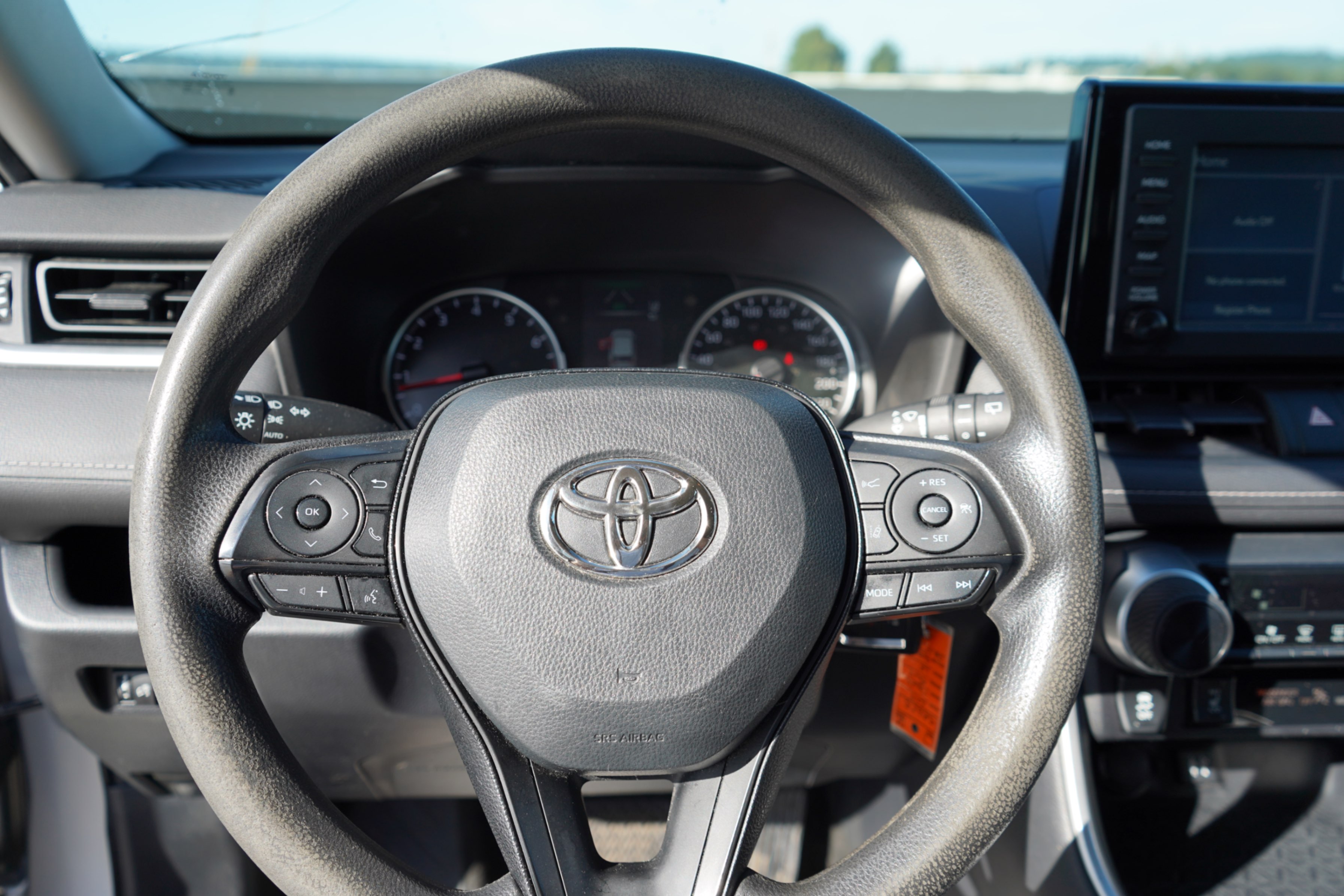 /worldwidemodernauto/2019-Toyota-RAV4-39683443139149865.jpg