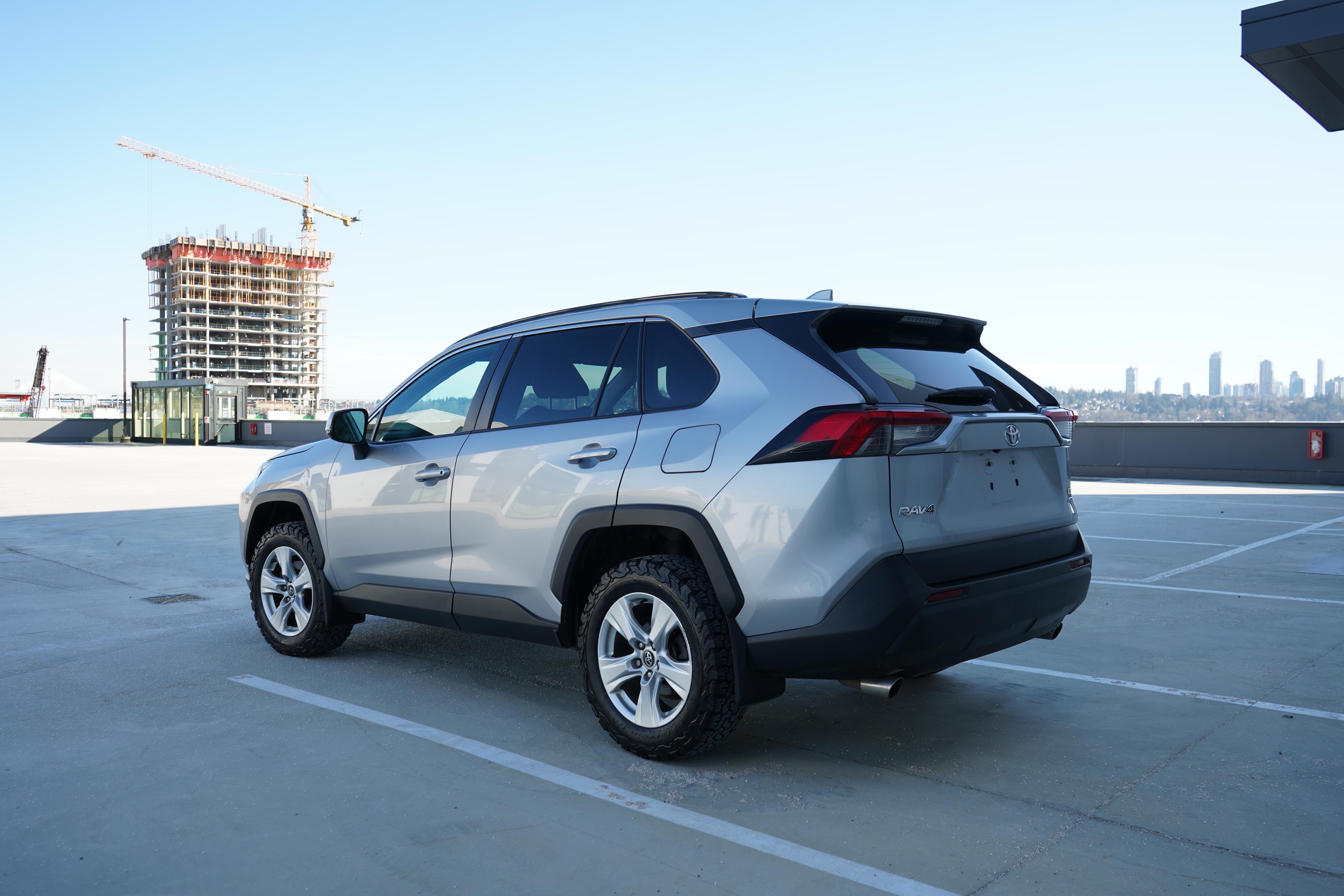 /worldwidemodernauto/2019-Toyota-RAV4-42915041494728157.jpg