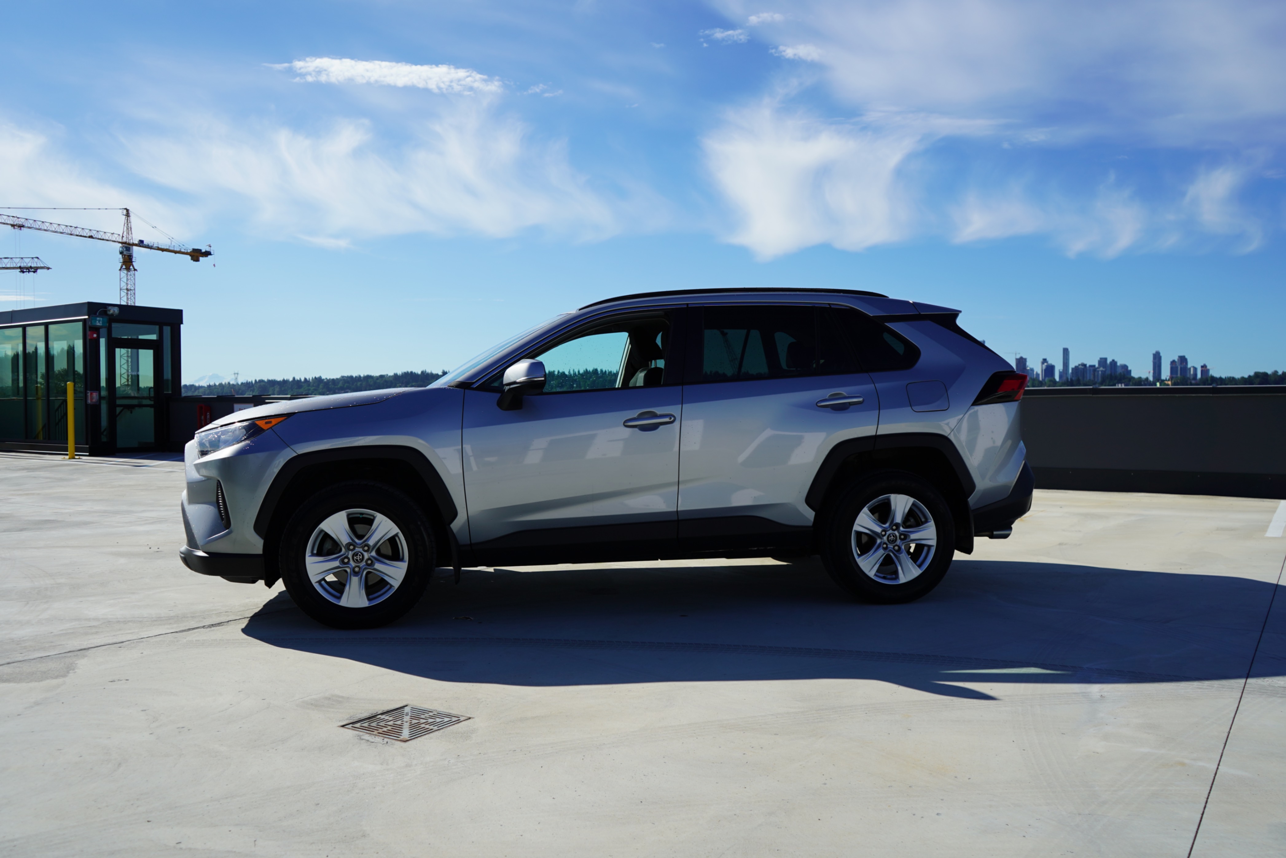 /worldwidemodernauto/2019-Toyota-RAV4-8652835319589591.jpg