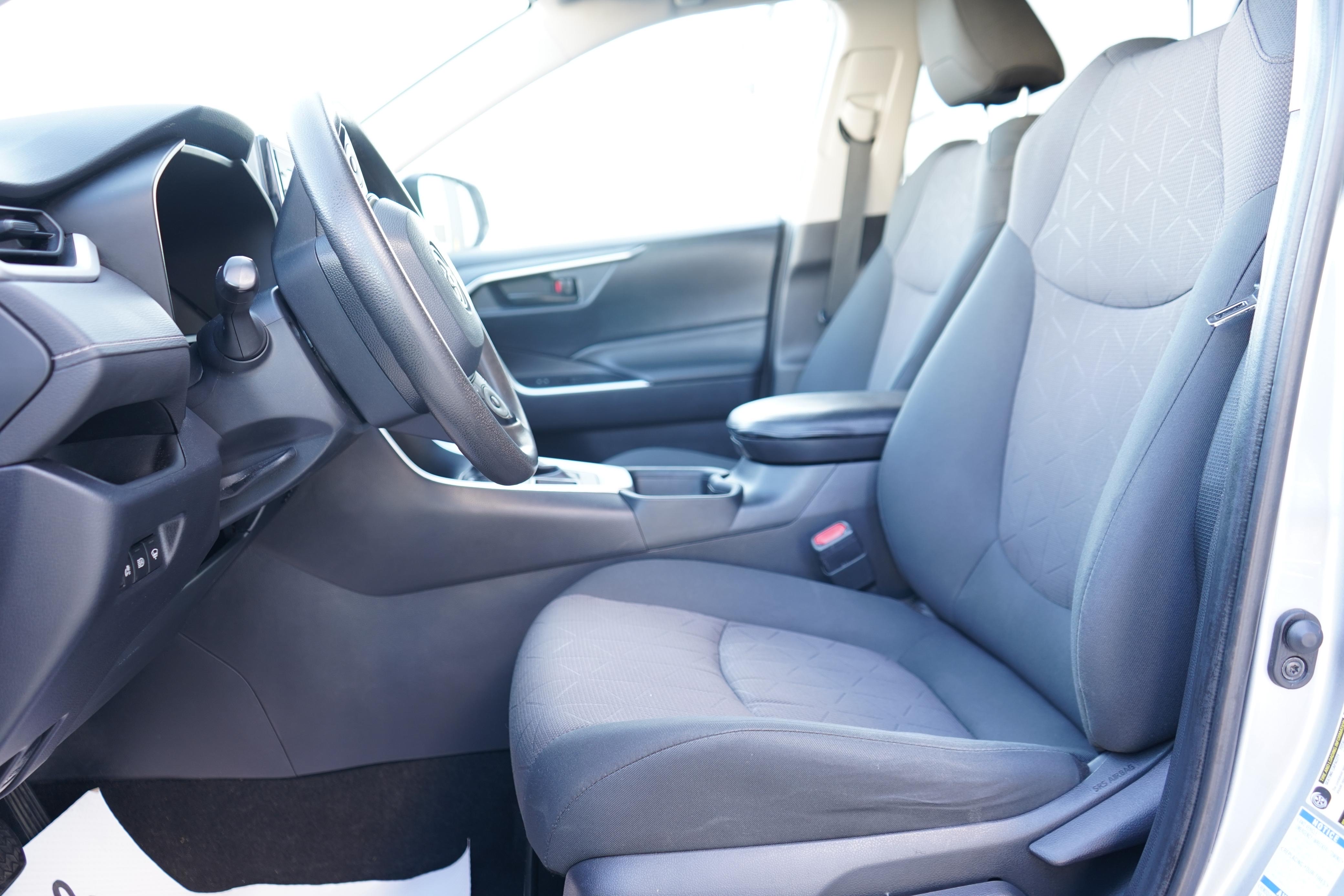 /worldwidemodernauto/2019-Toyota-RAV4-9261747531956188.jpg
