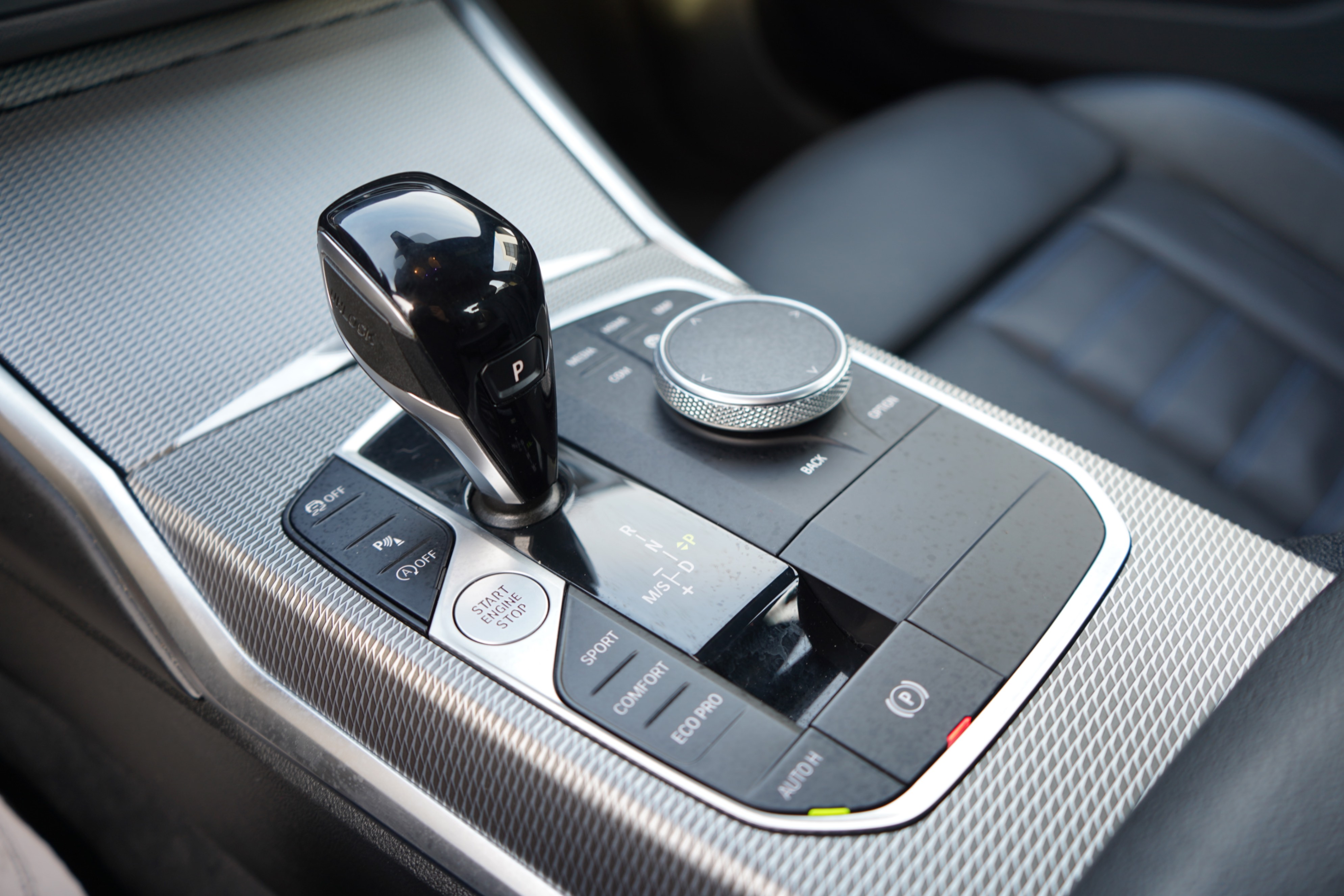 /worldwidemodernauto/2020-BMW-3-Series-8925836723222511.jpg