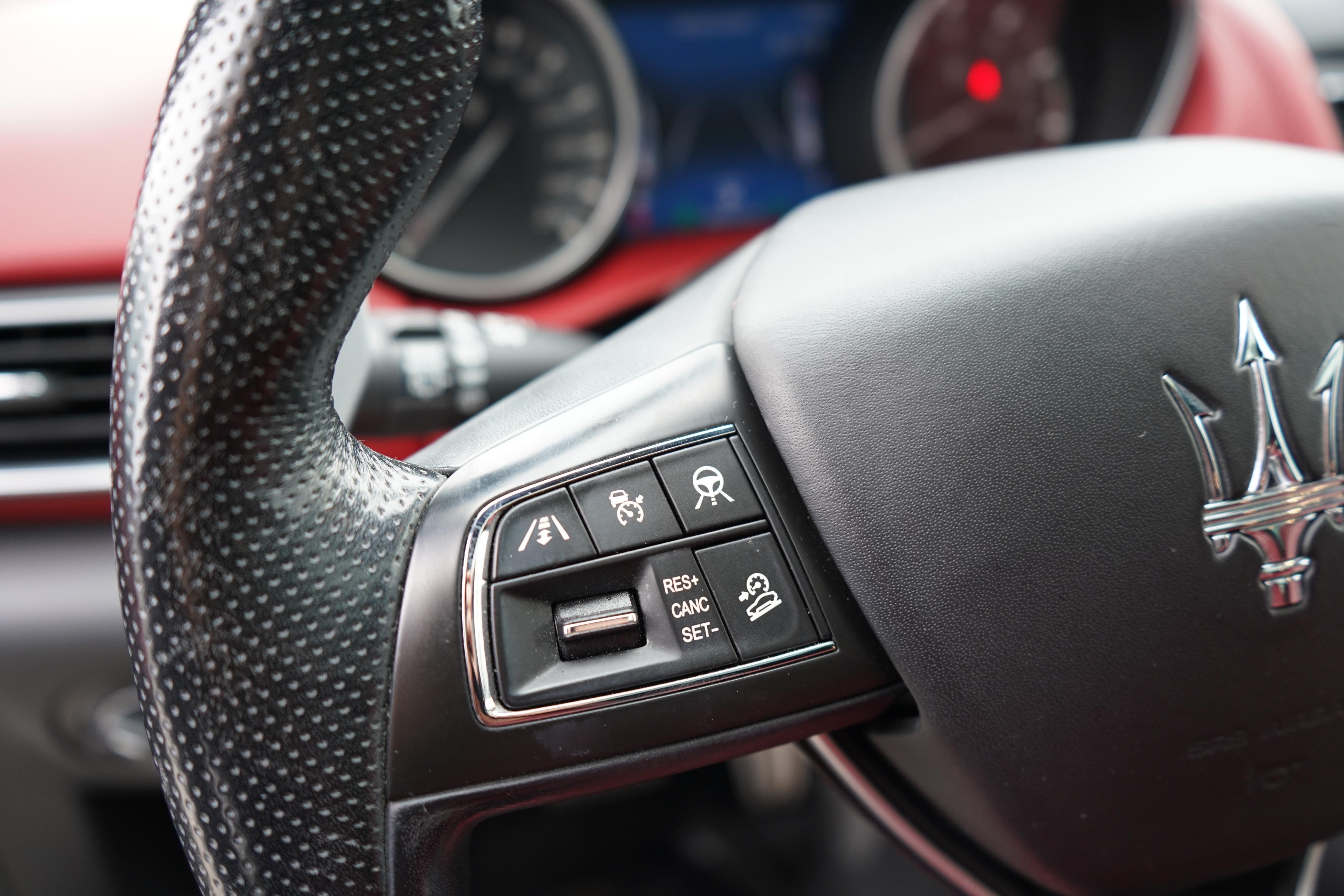 /worldwidemodernauto/2020-Maserati-Levante-914762537341109.jpg