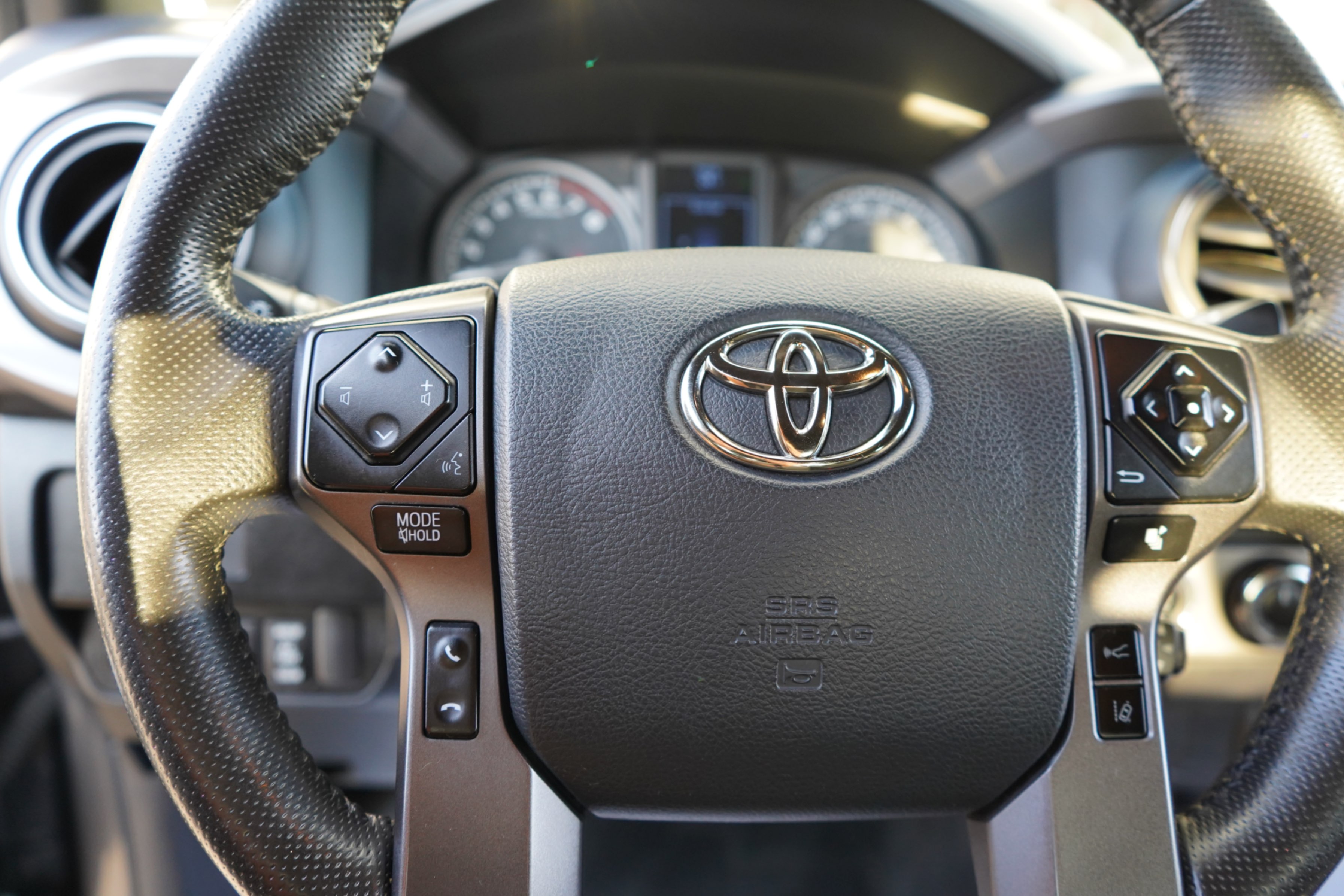 /worldwidemodernauto/2020-Toyota-Tacoma-042117833068268995.jpg