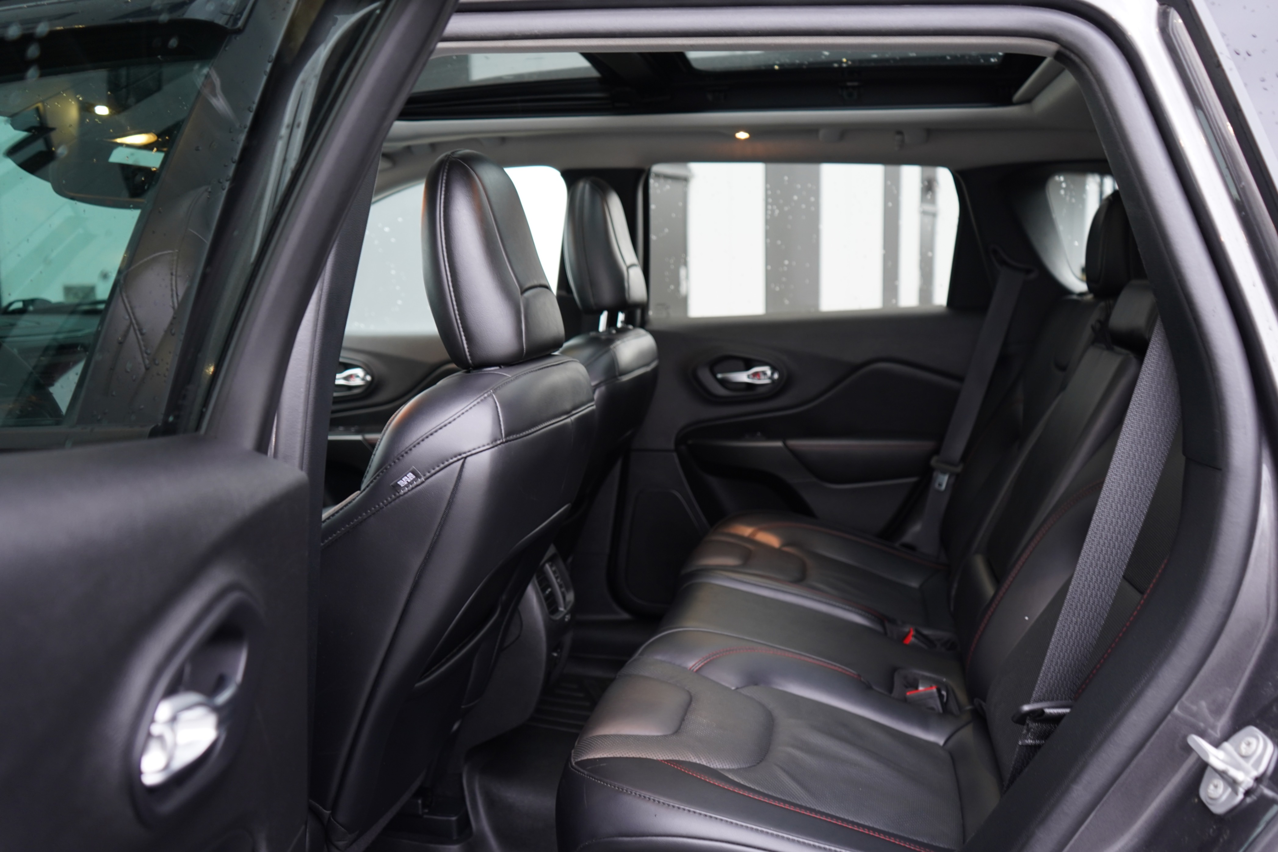 /worldwidemodernauto/2021-Jeep-Cherokee-40775118744639083.jpg