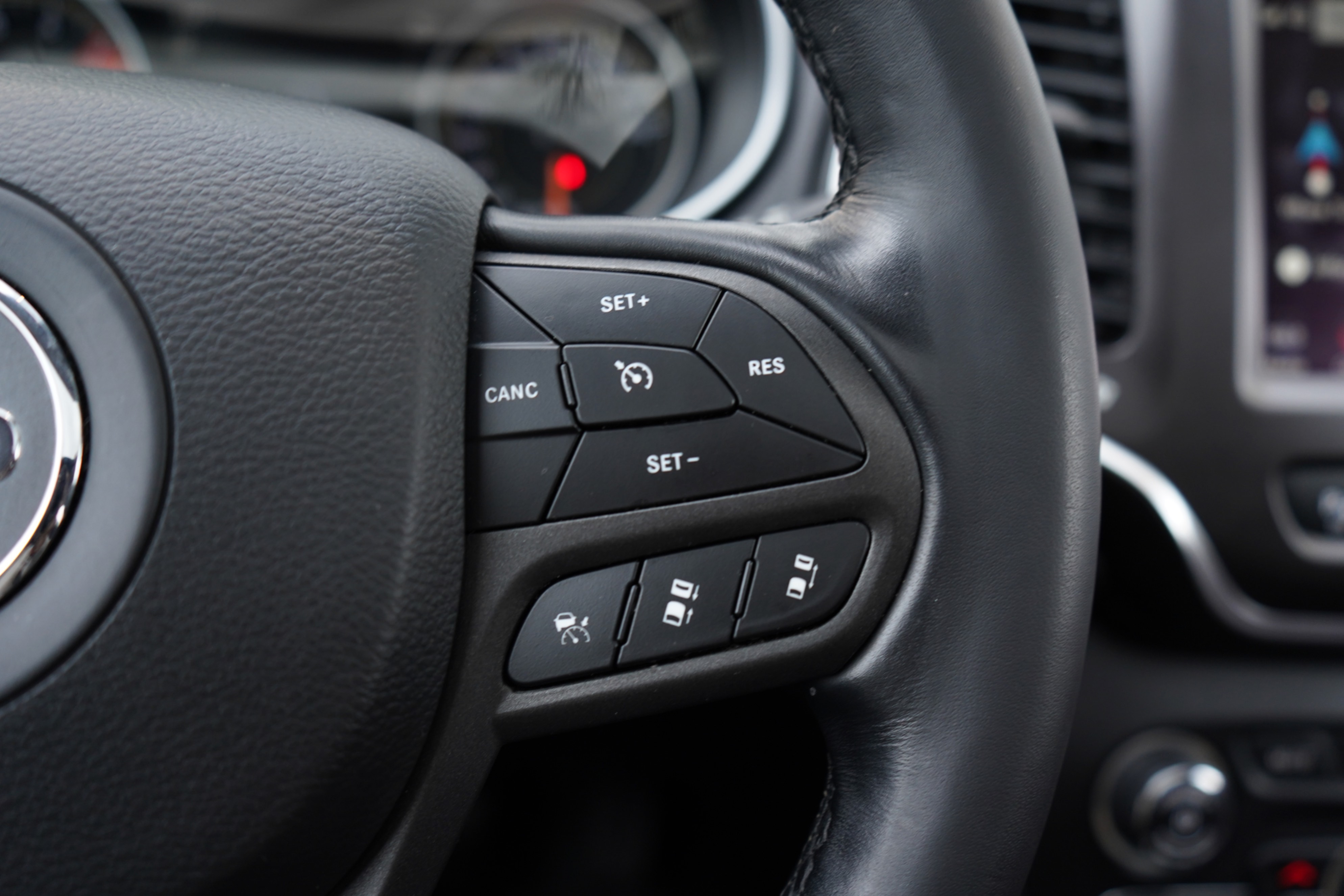 /worldwidemodernauto/2021-Jeep-Cherokee-6255969662711871.jpg