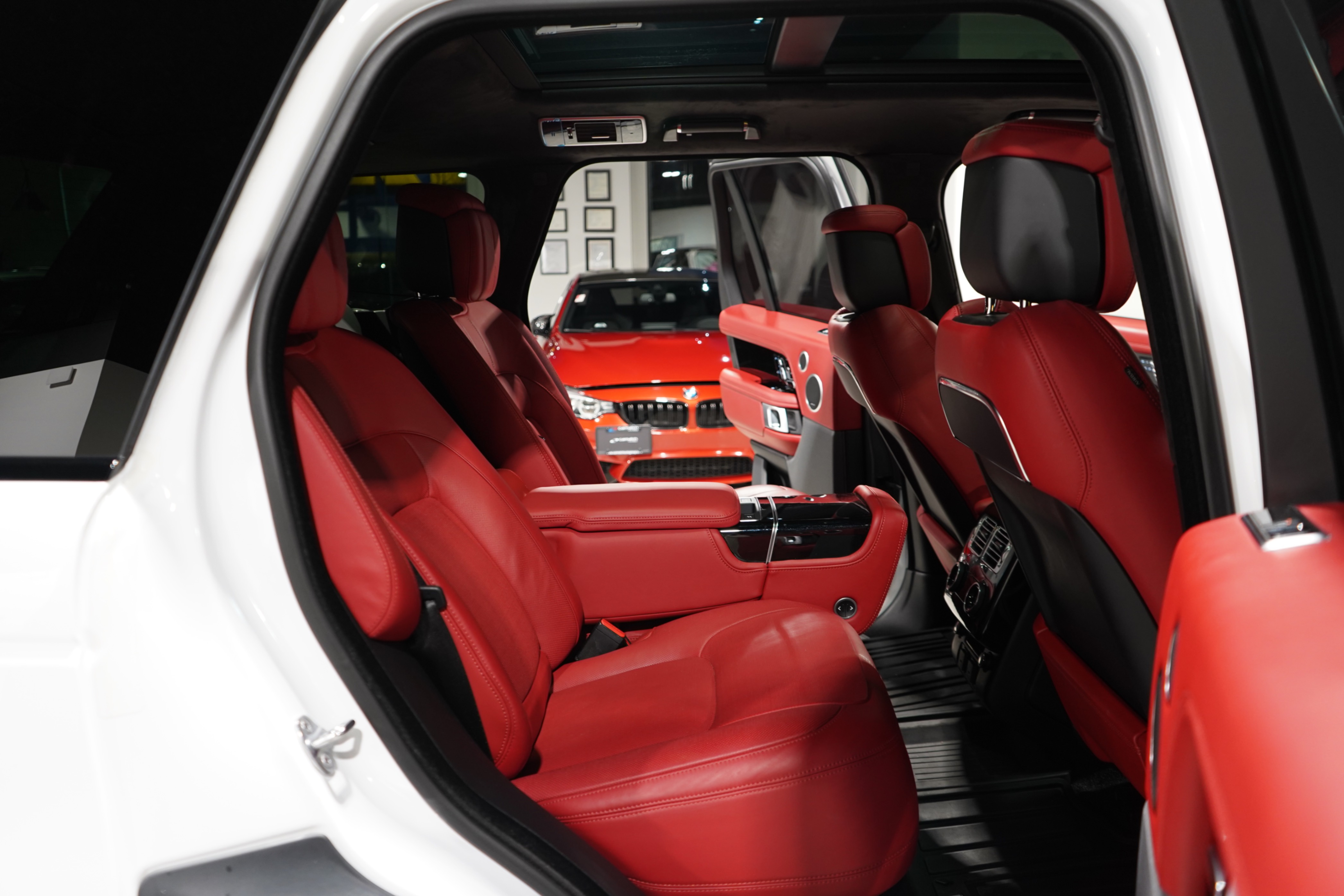 /worldwidemodernauto/2021-LandRover-RangeRover-10586237057786874.jpg