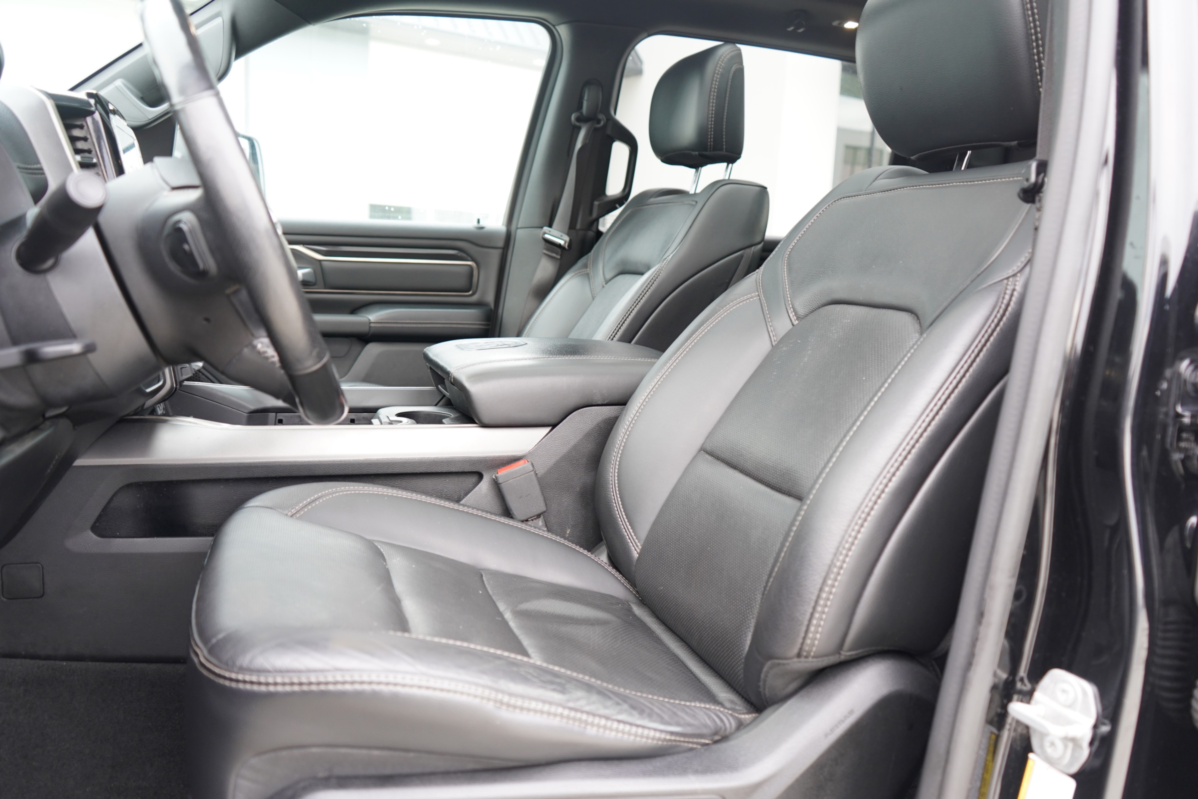 /worldwidemodernauto/2021-Ram-1500-8124101335009495.jpg