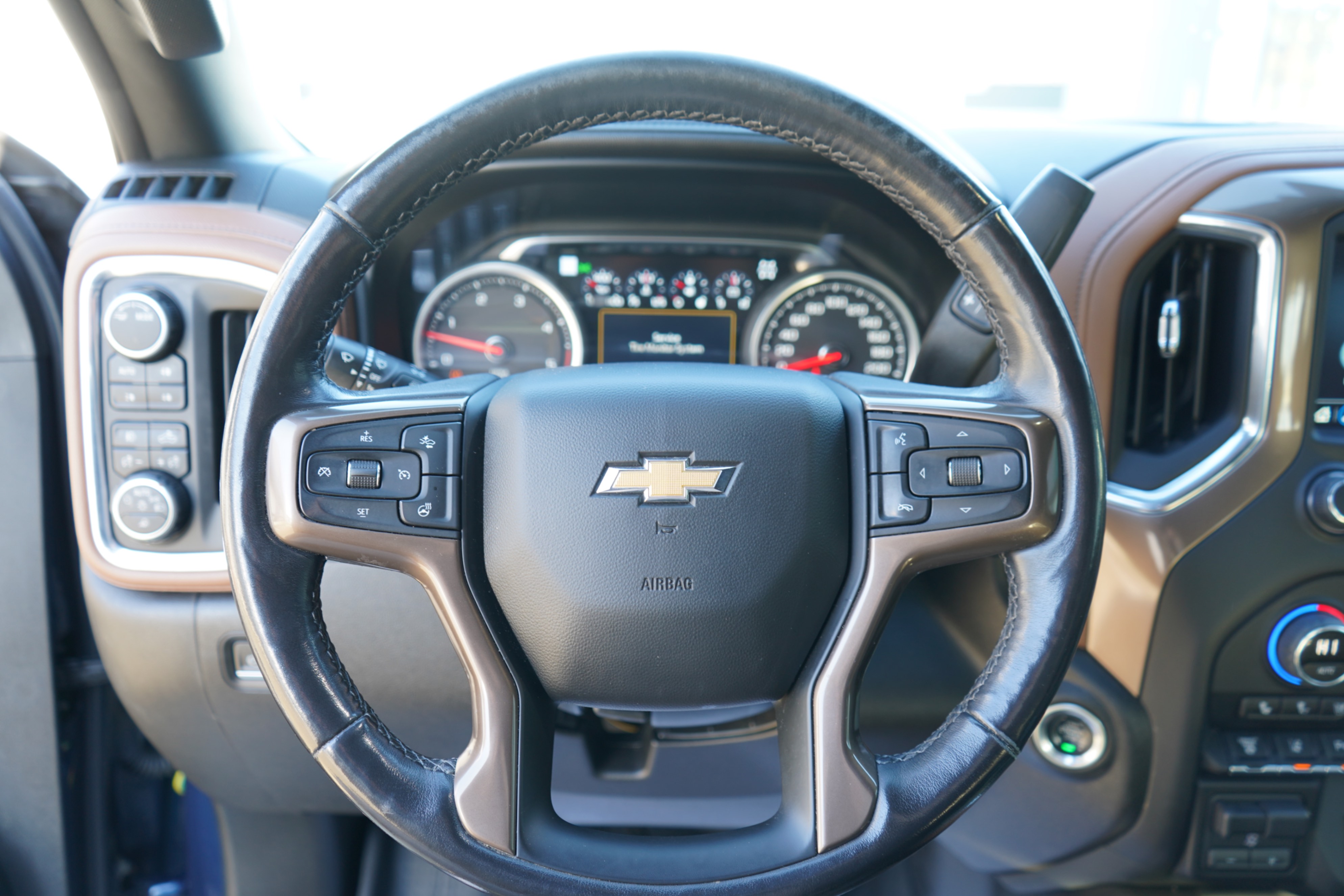 /worldwidemodernauto/2022-Chevrolet-Silverado3500HD-24696398487041815.jpg