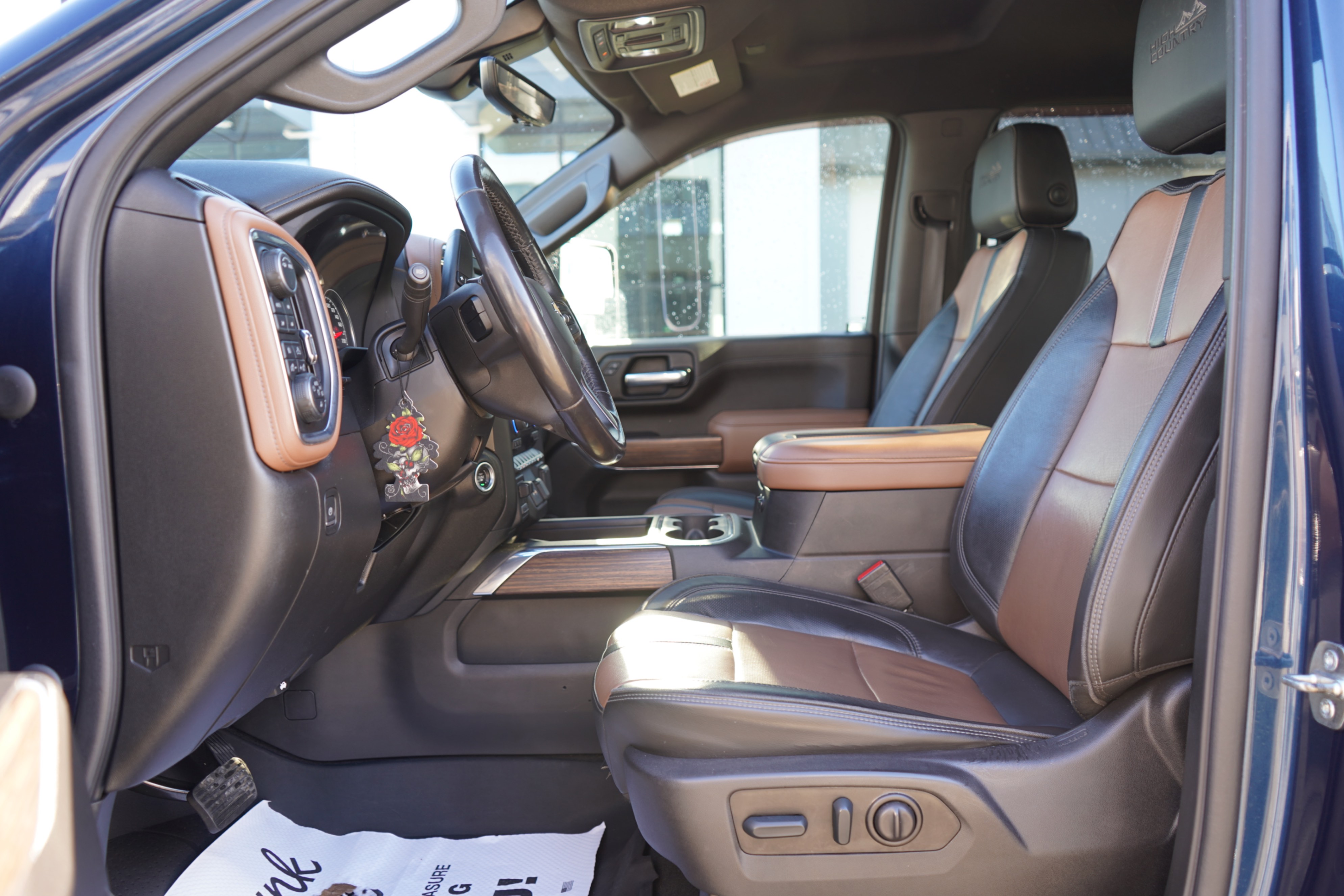 /worldwidemodernauto/2022-Chevrolet-Silverado3500HD-6687422891320509.jpg