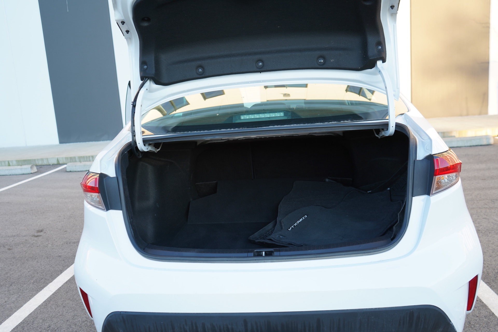 /worldwidemodernauto/2023-Toyota-Corolla-6230733698180779.jpg
