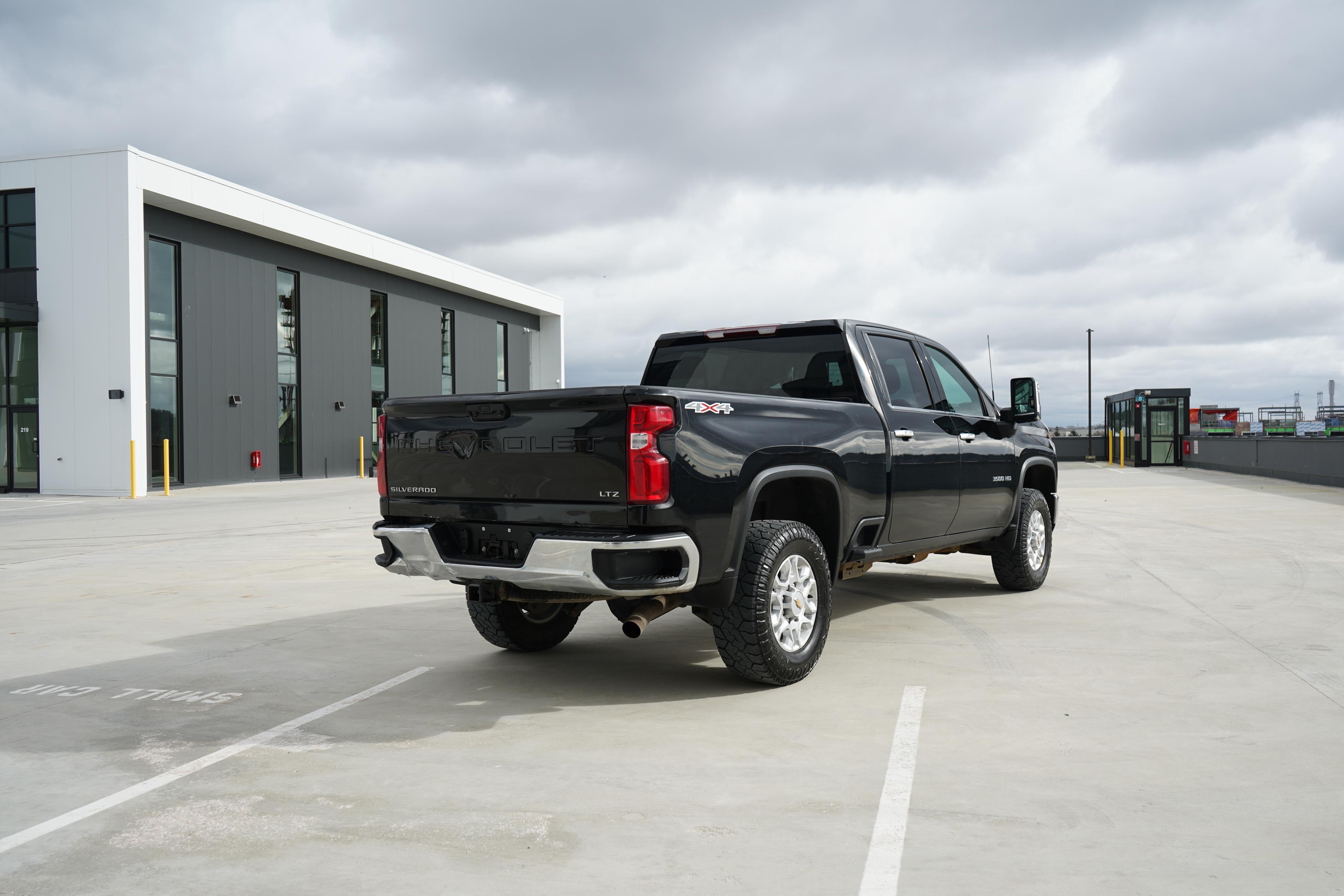 /worldwidemodernauto/2024-Chevrolet-Silverado3500HD-007884610812808113.jpg