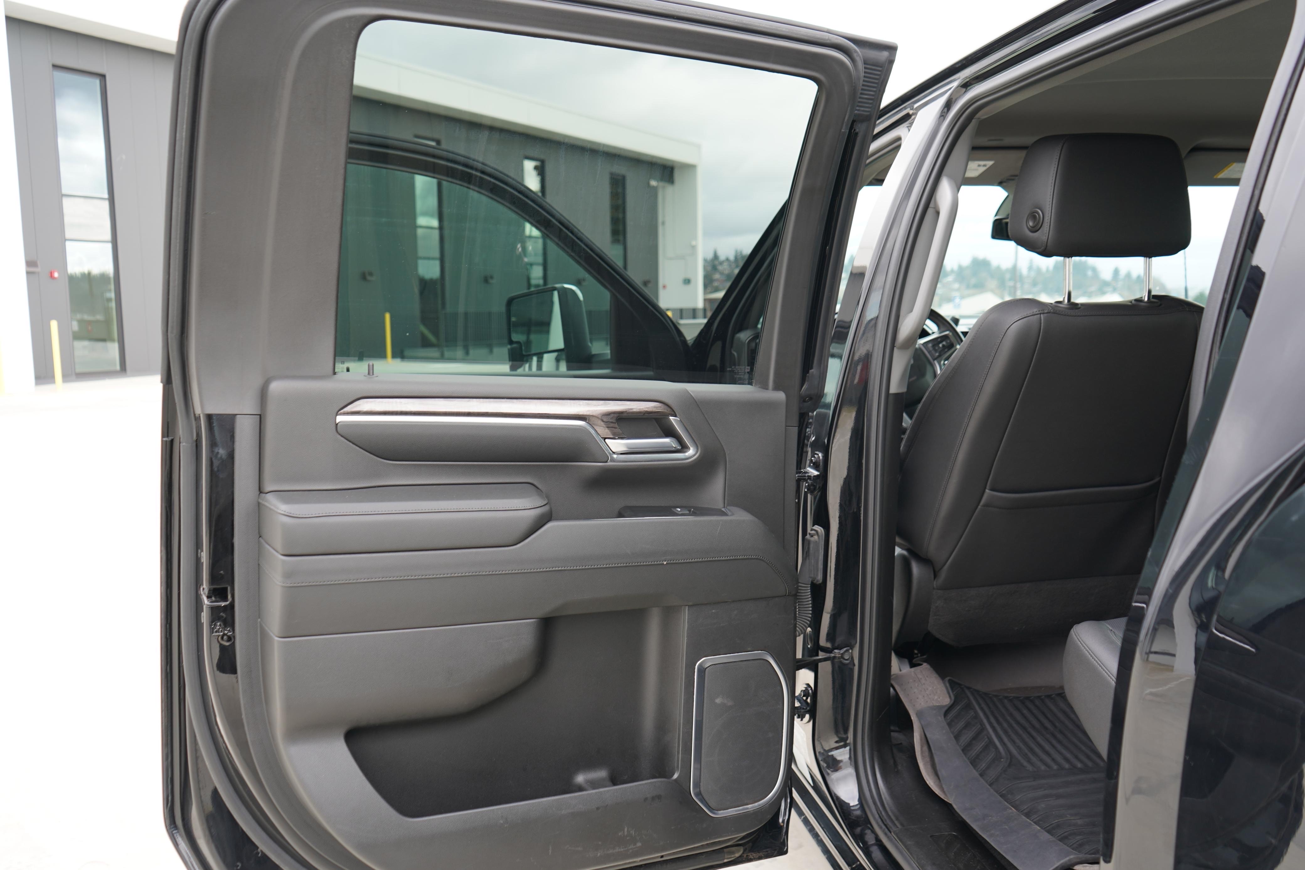 /worldwidemodernauto/2024-Chevrolet-Silverado3500HD-44202026520016835.jpg