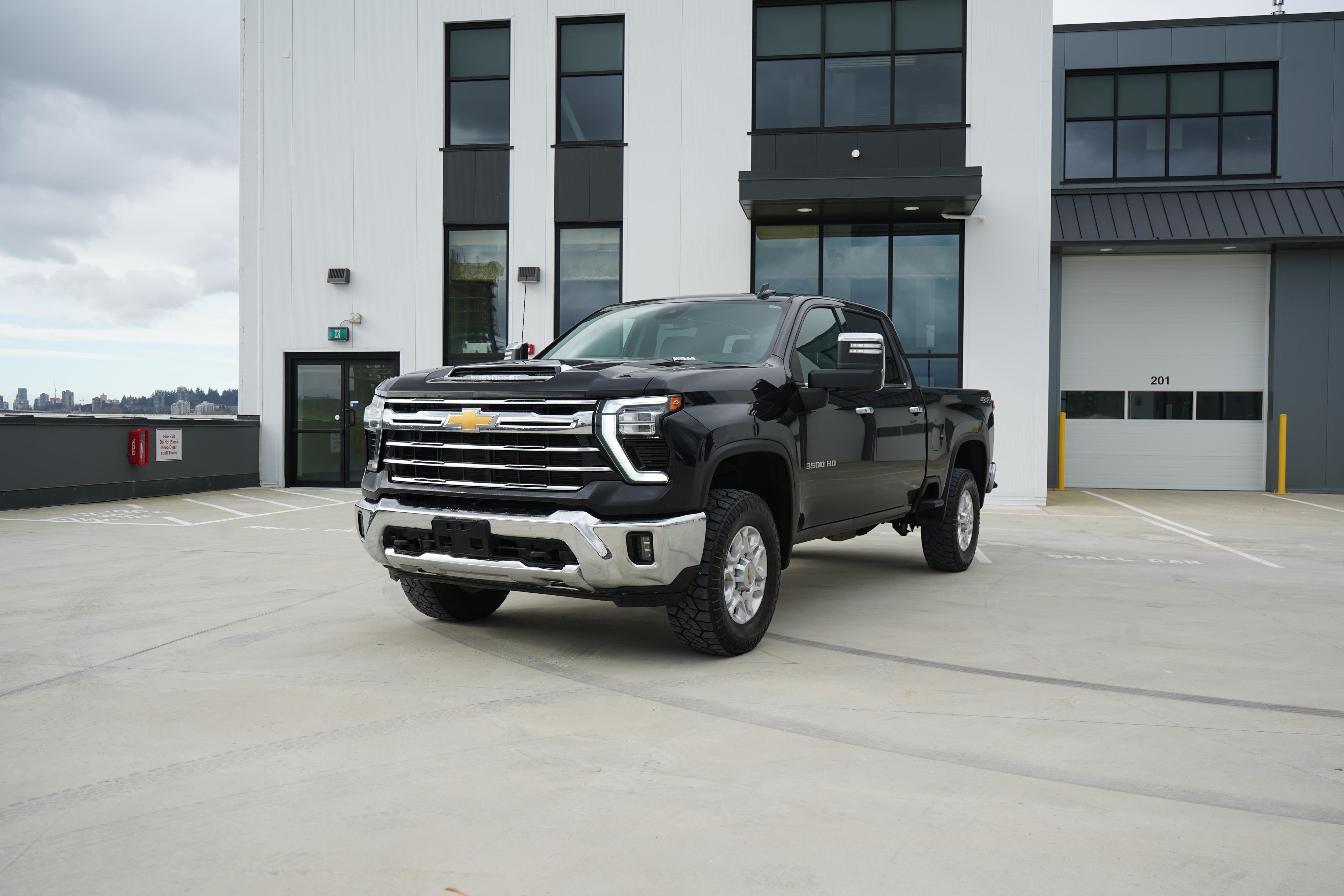 /worldwidemodernauto/2024-Chevrolet-Silverado3500HD-9346314945433571.jpg
