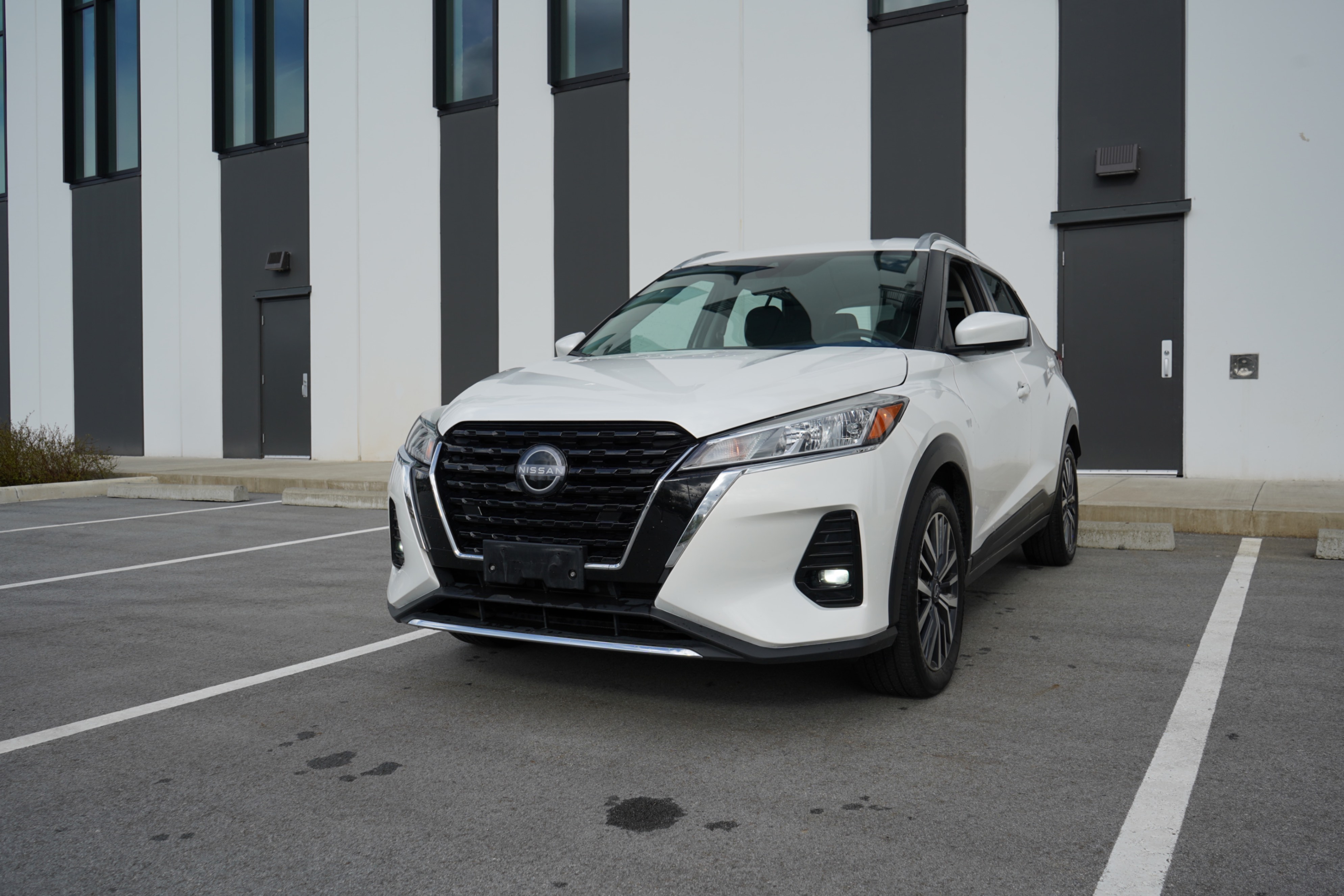 /worldwidemodernauto/2024-Nissan-Kicks-3740627386364881.jpg