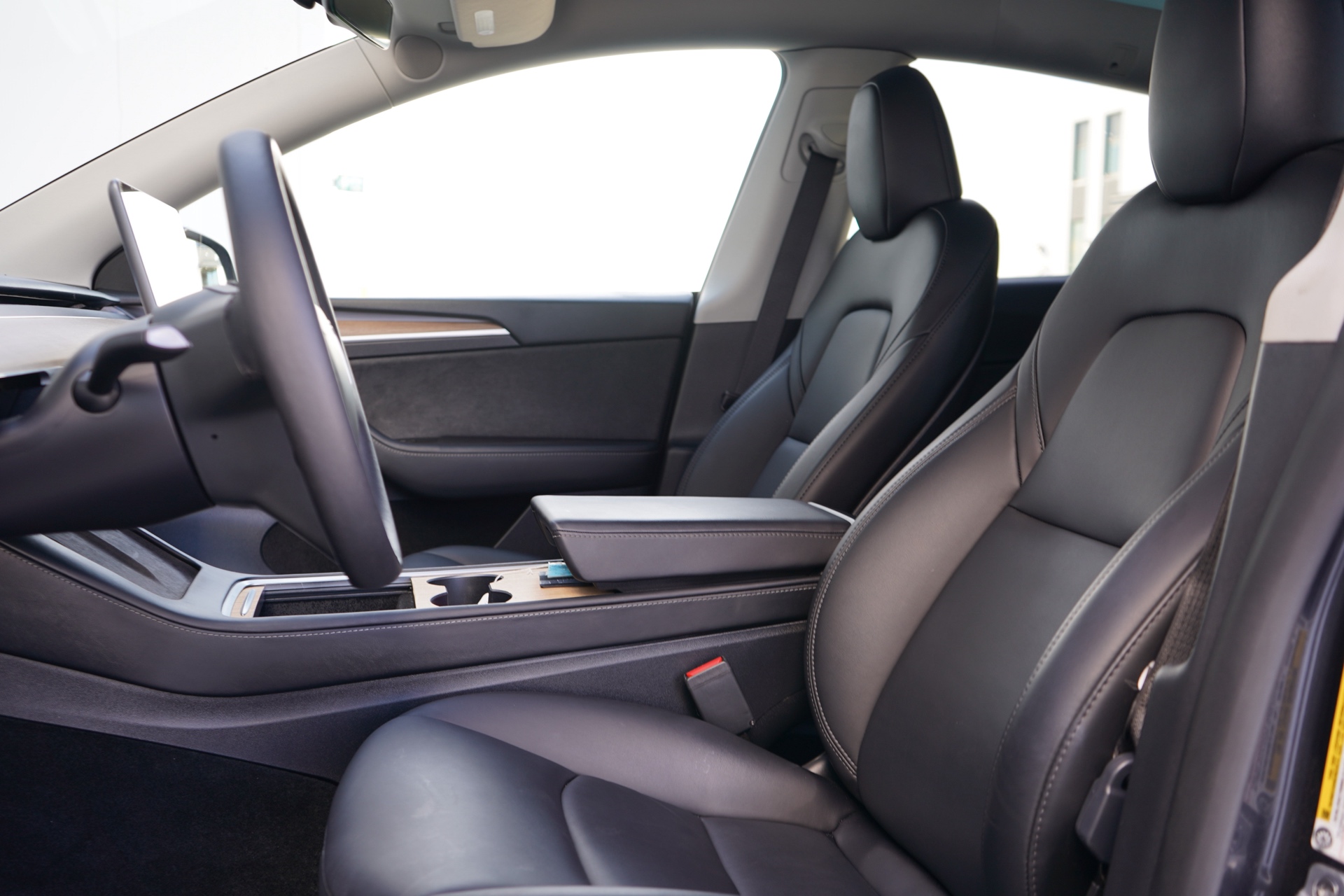 /worldwidemodernauto/2024-Tesla-ModelY-30992034649386535.jpg