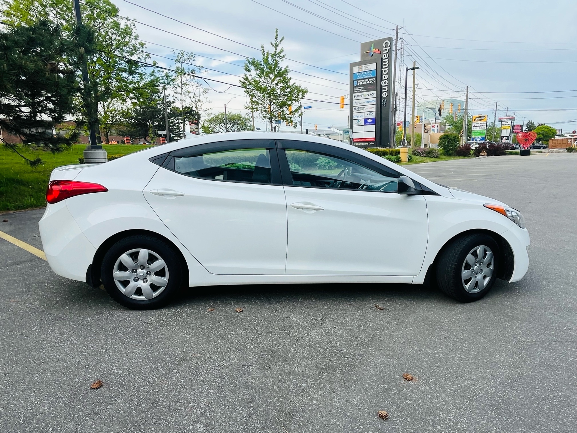 /xsellfinecars/2013-Hyundai-Elantra-3213139824767437.jpg