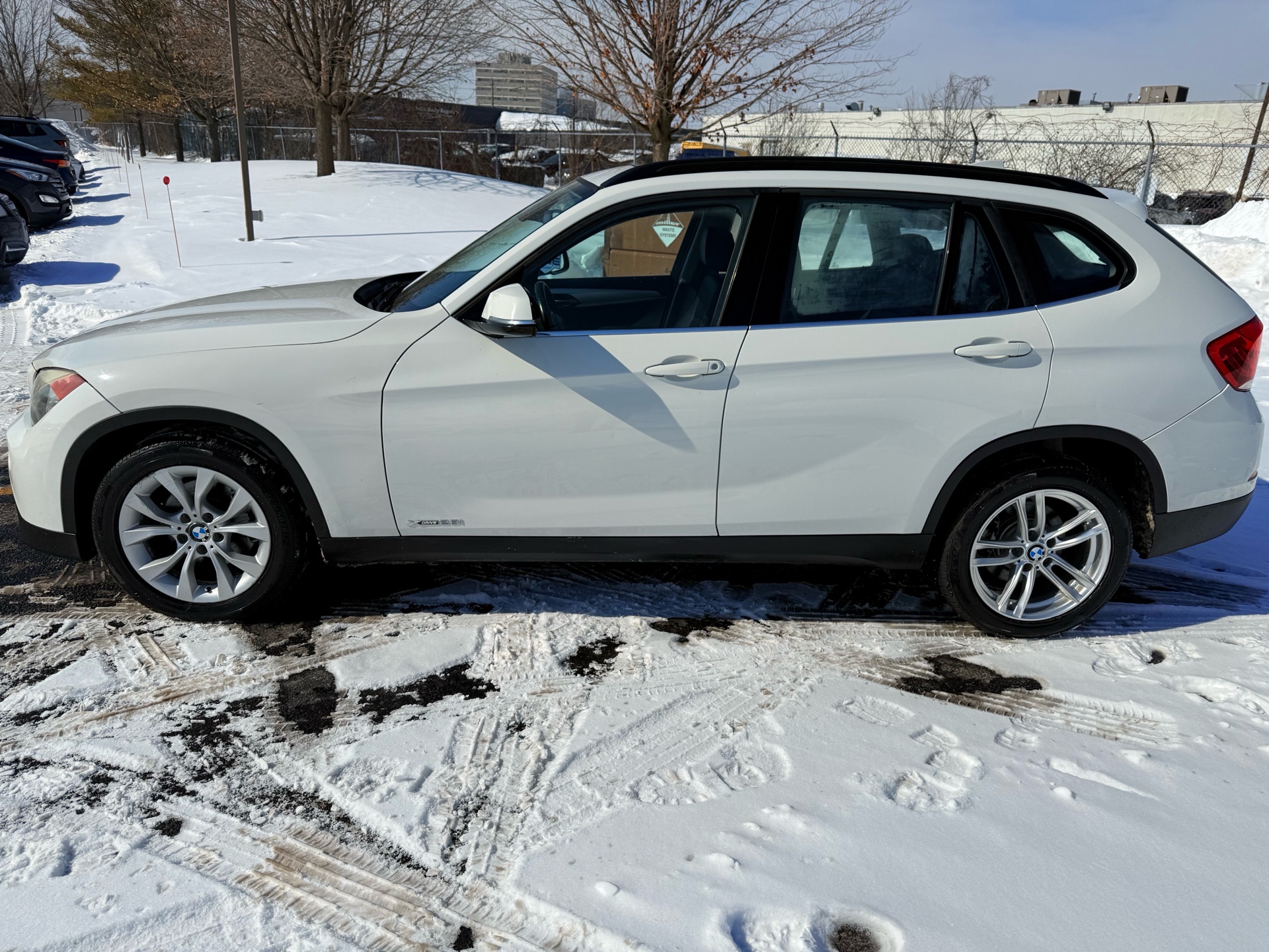 /xsellfinecars/2014-BMW-X1-15366286131633977.jpg