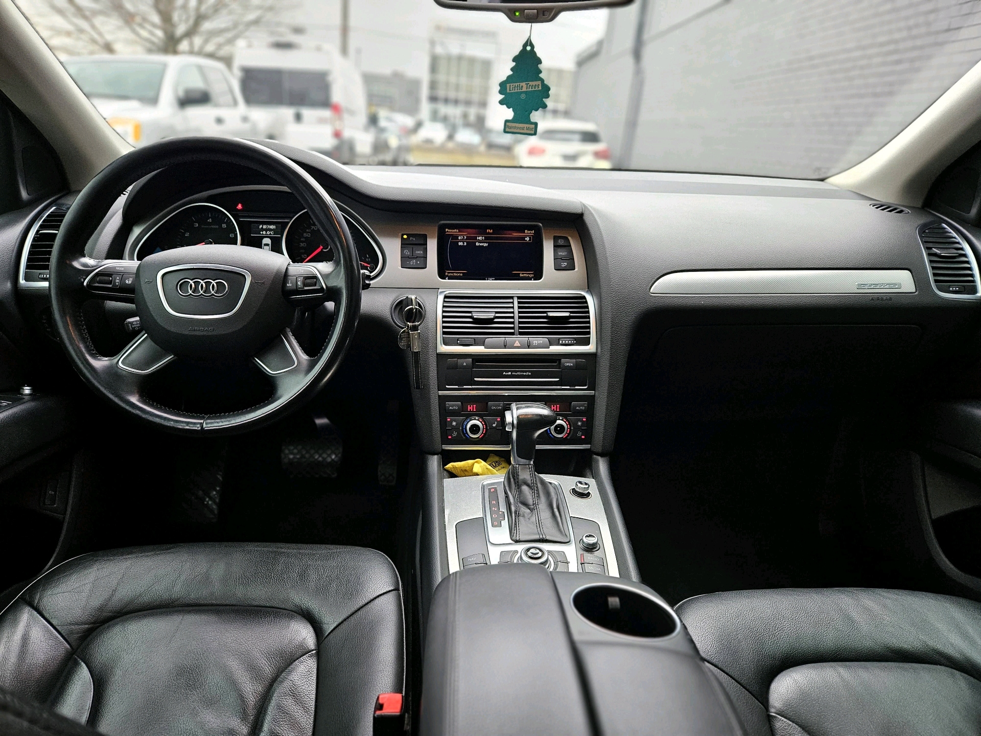 /xsellfinecars/2015-Audi-Q7-09291532221376264.jpg