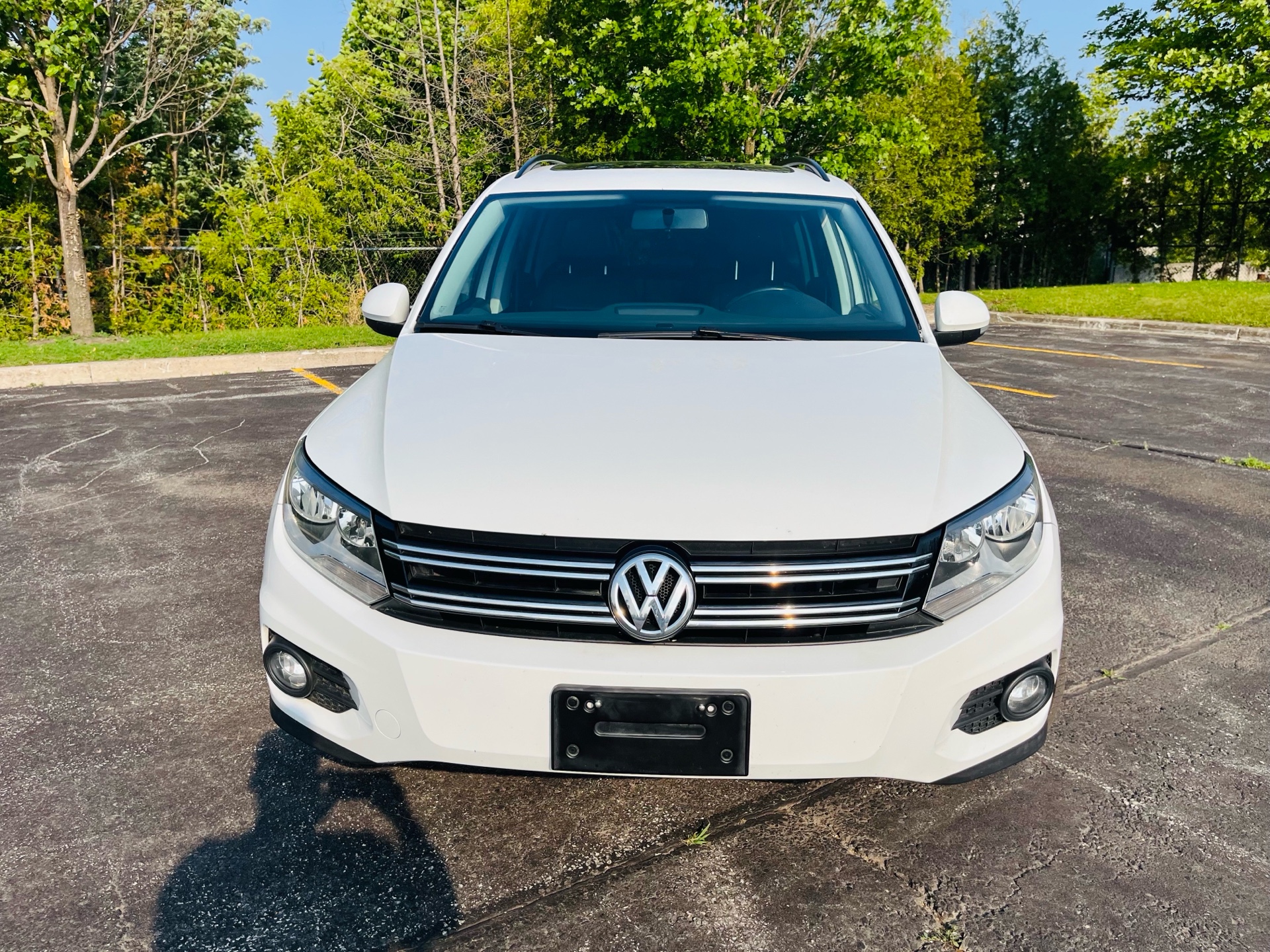 /xsellfinecars/2015-Volkswagen-Tiguan-9264717843536696.jpg