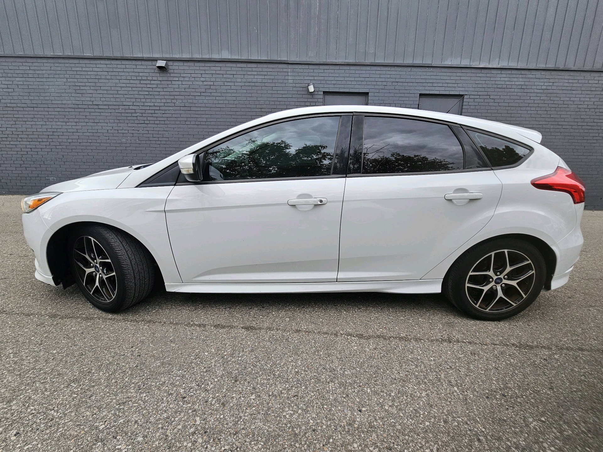 /xsellfinecars/2017-Ford-Focus-19137140957818843.jpg