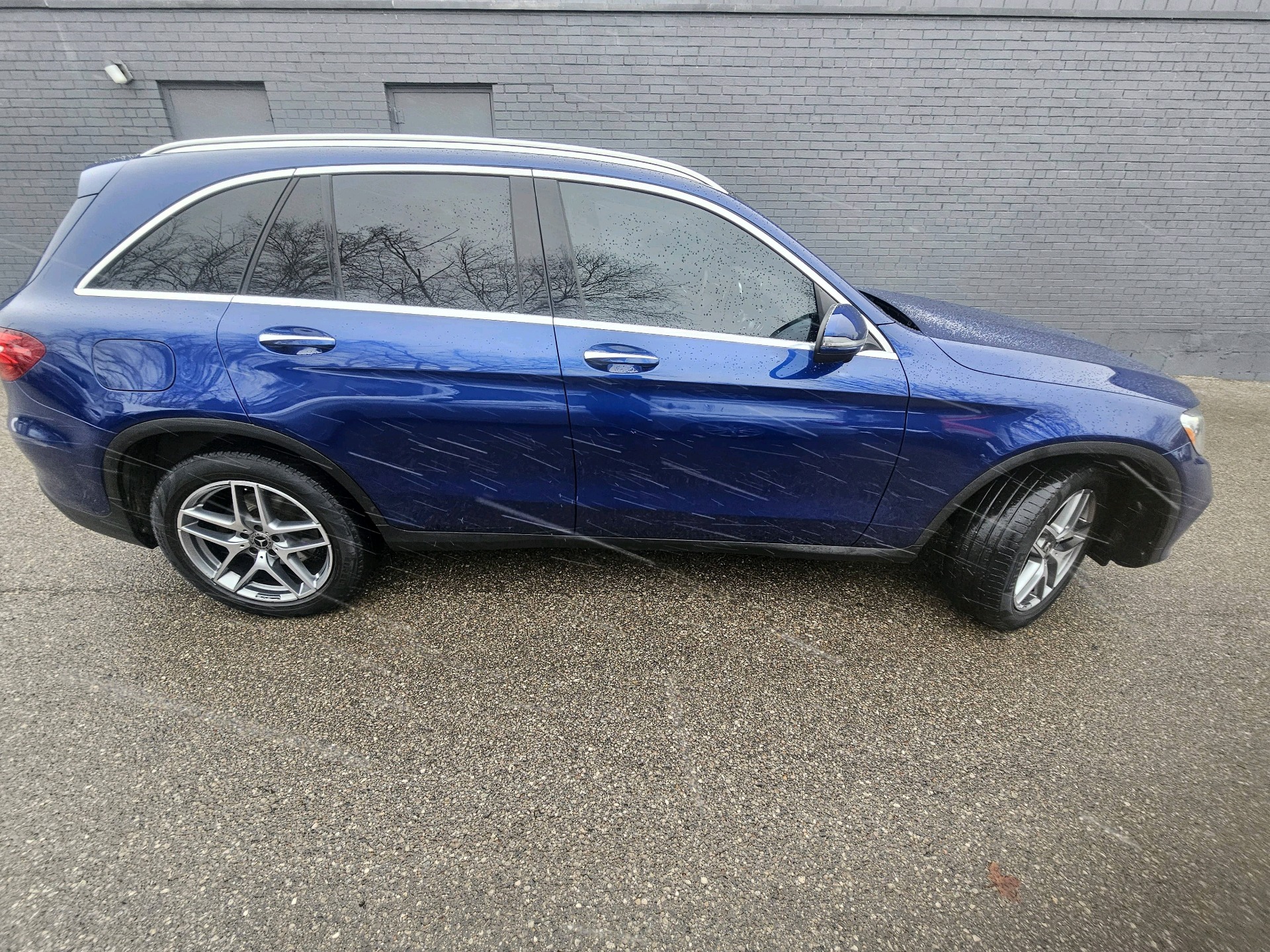 /xsellfinecars/2018-Mercedes-Benz-GLC-class-6975370521271678.jpg