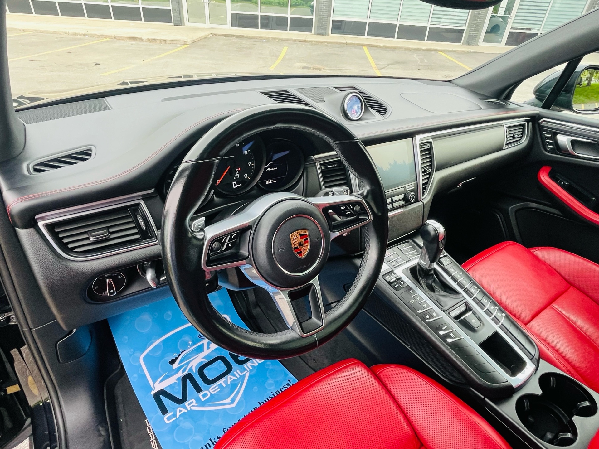 /xsellfinecars/2018-Porsche-Macan-9459899079873764.jpg