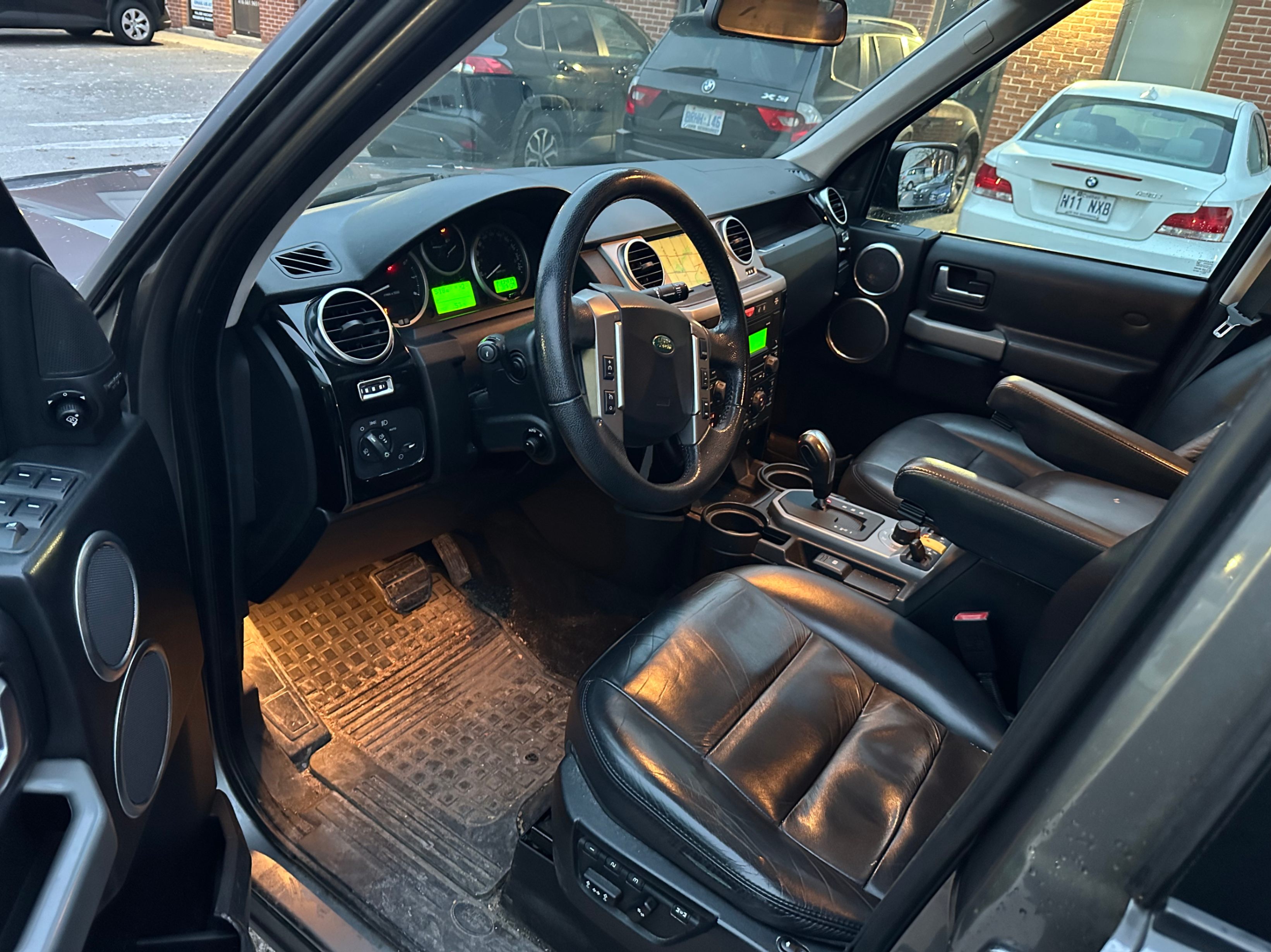 /yarafinecars/2008-LandRover-LR3-9392018144535565.jpg