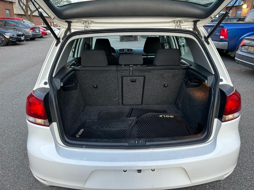 /yarafinecars/2011-Volkswagen-Golf-8761323686452311.jpg