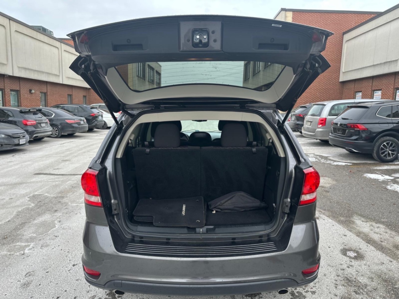 /yarafinecars/2015-Dodge-Journey-552282150378204.jpg