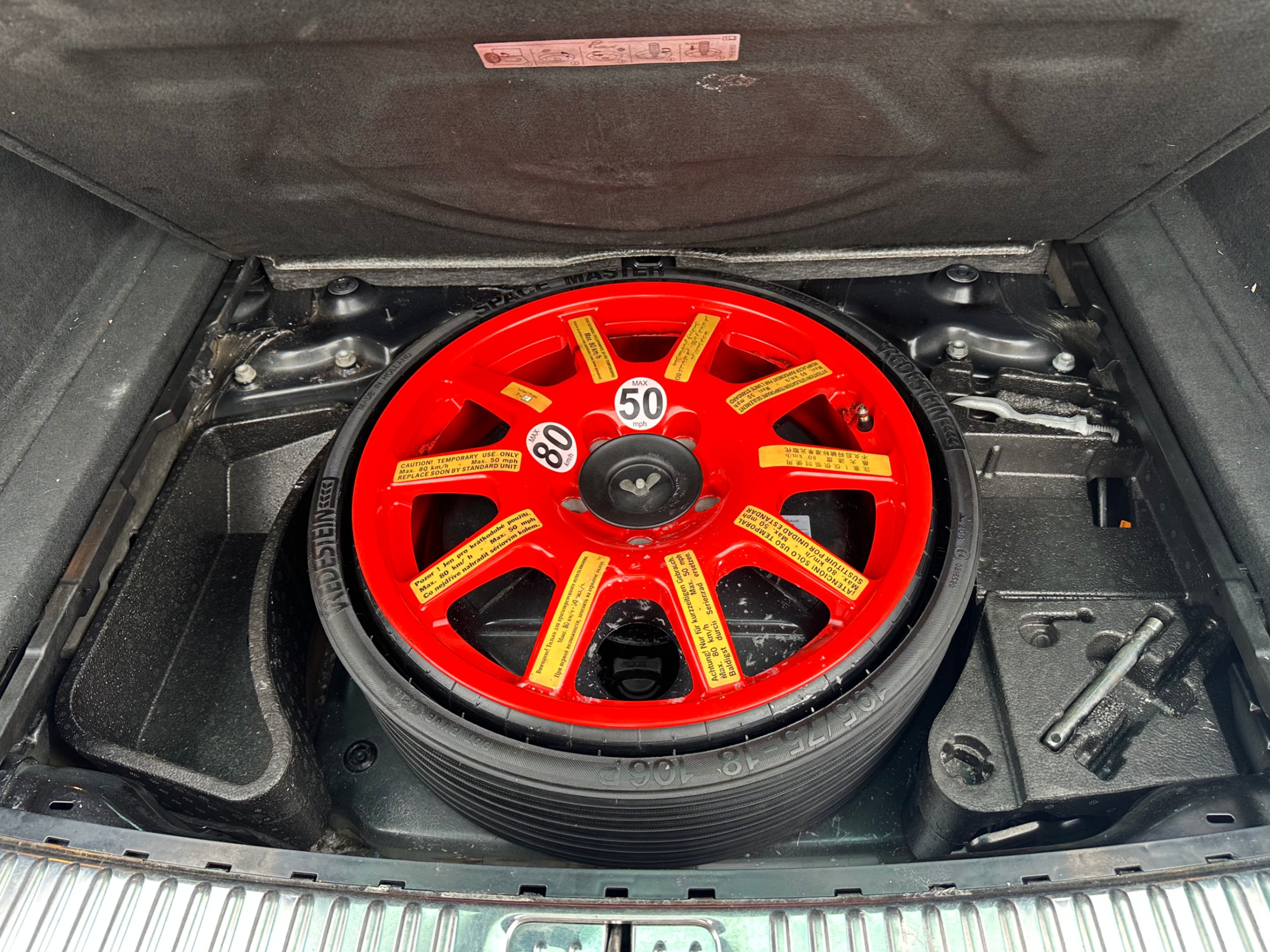 /yarafinecars/2015-Volkswagen-Touareg-3380089025498585.jpg