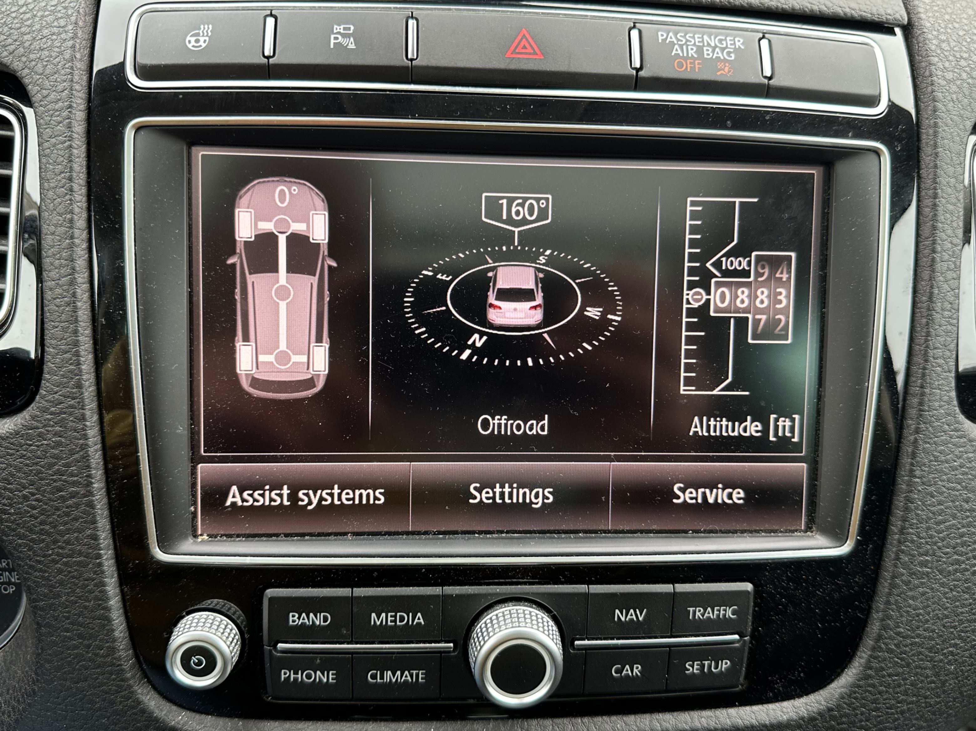 /yarafinecars/2015-Volkswagen-Touareg-34248365340388776.jpg