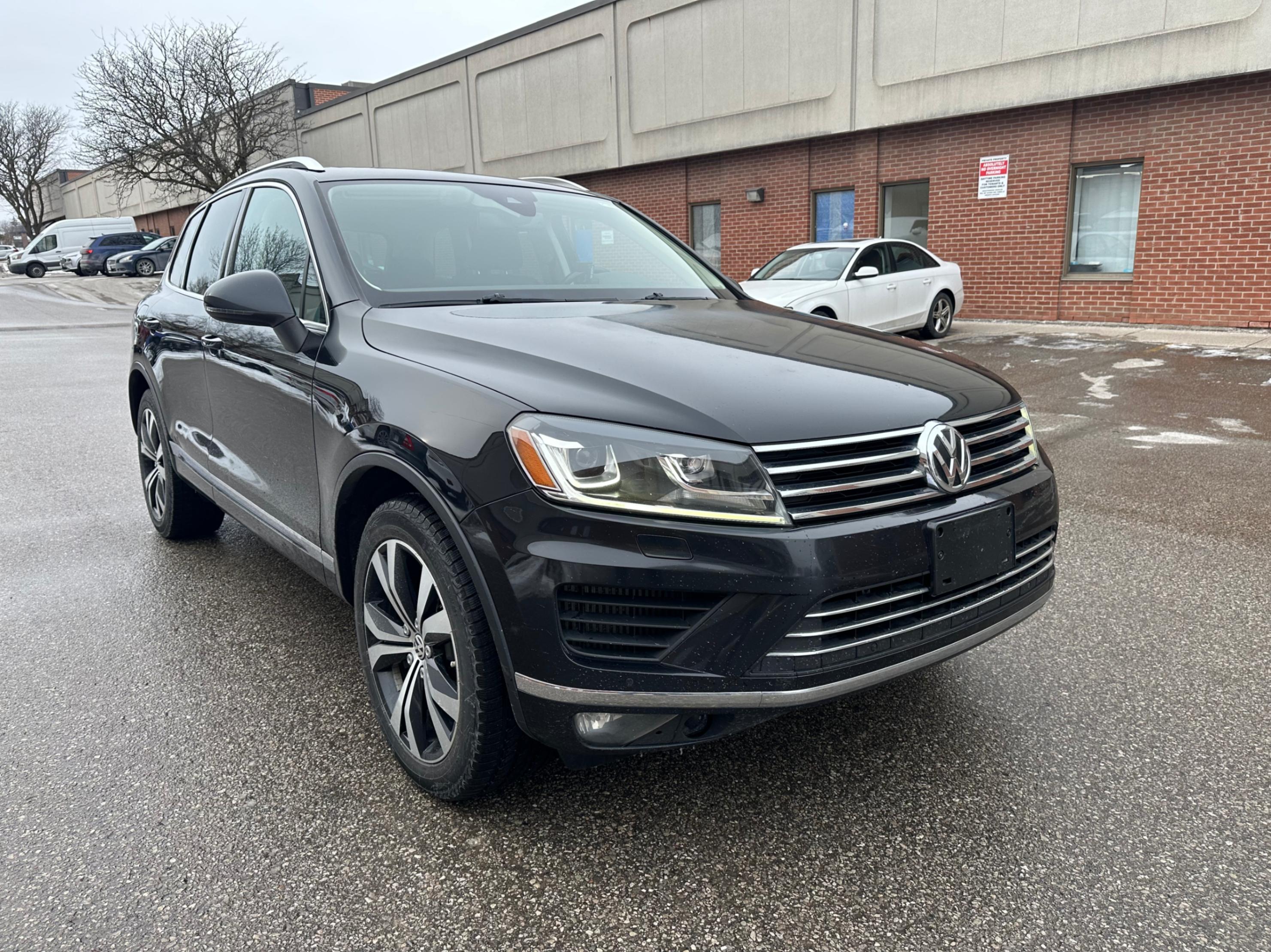 /yarafinecars/2015-Volkswagen-Touareg-7728021812186852.jpg