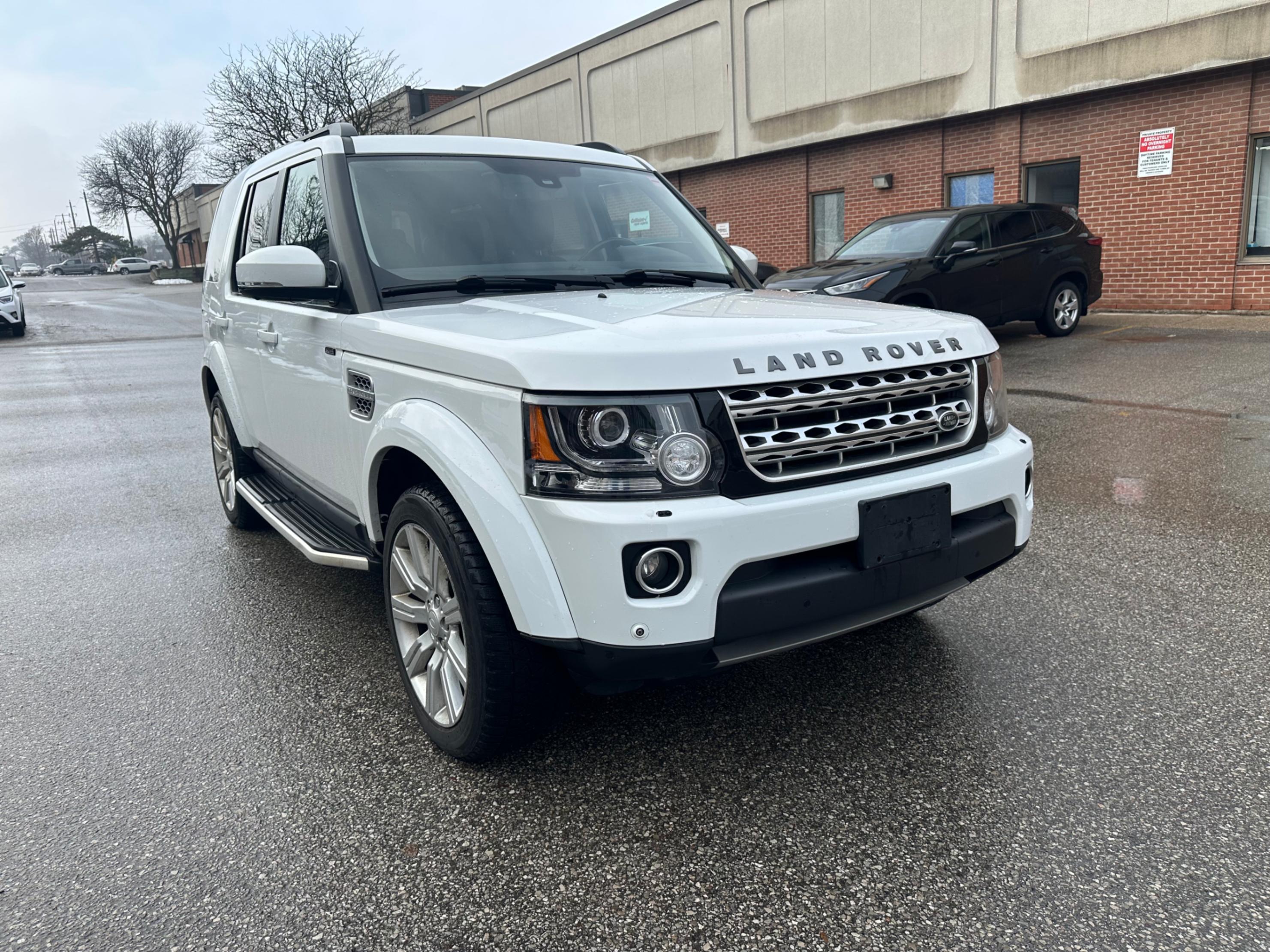 /yarafinecars/2016-LandRover-LR4-2989168612780315.jpg